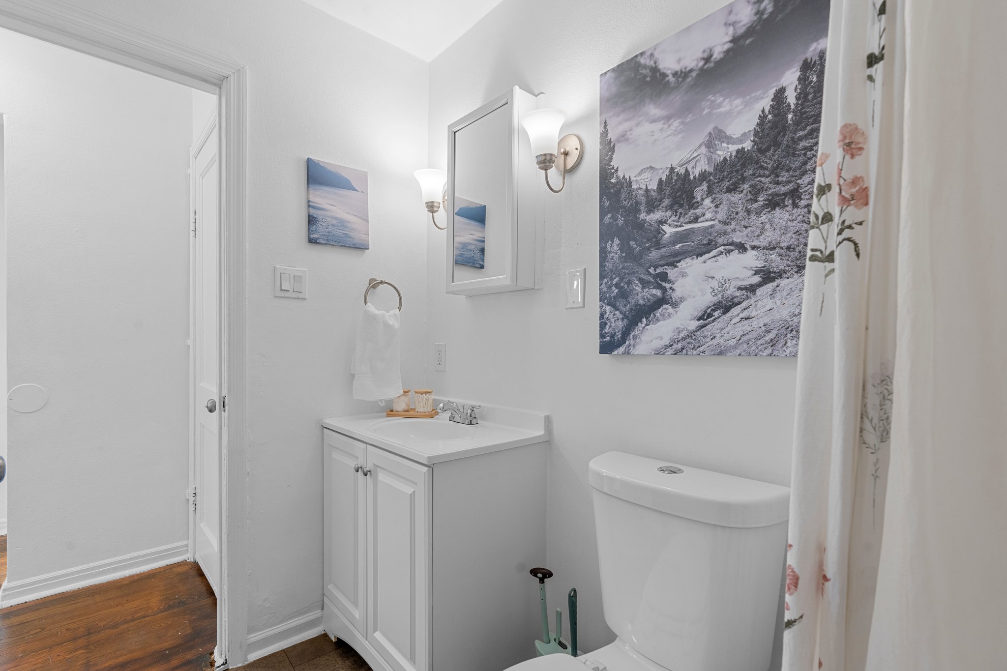 2 Bedrooms Bedrooms, ,1 BathroomBathrooms,Other Homes,For Rent,1322
