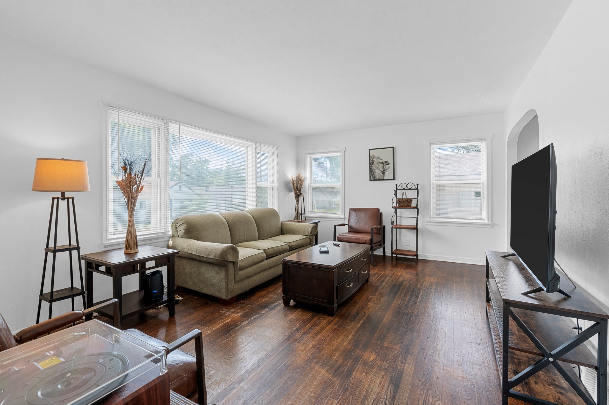 2 Bedrooms Bedrooms, ,1 BathroomBathrooms,Other Homes,For Rent,1322