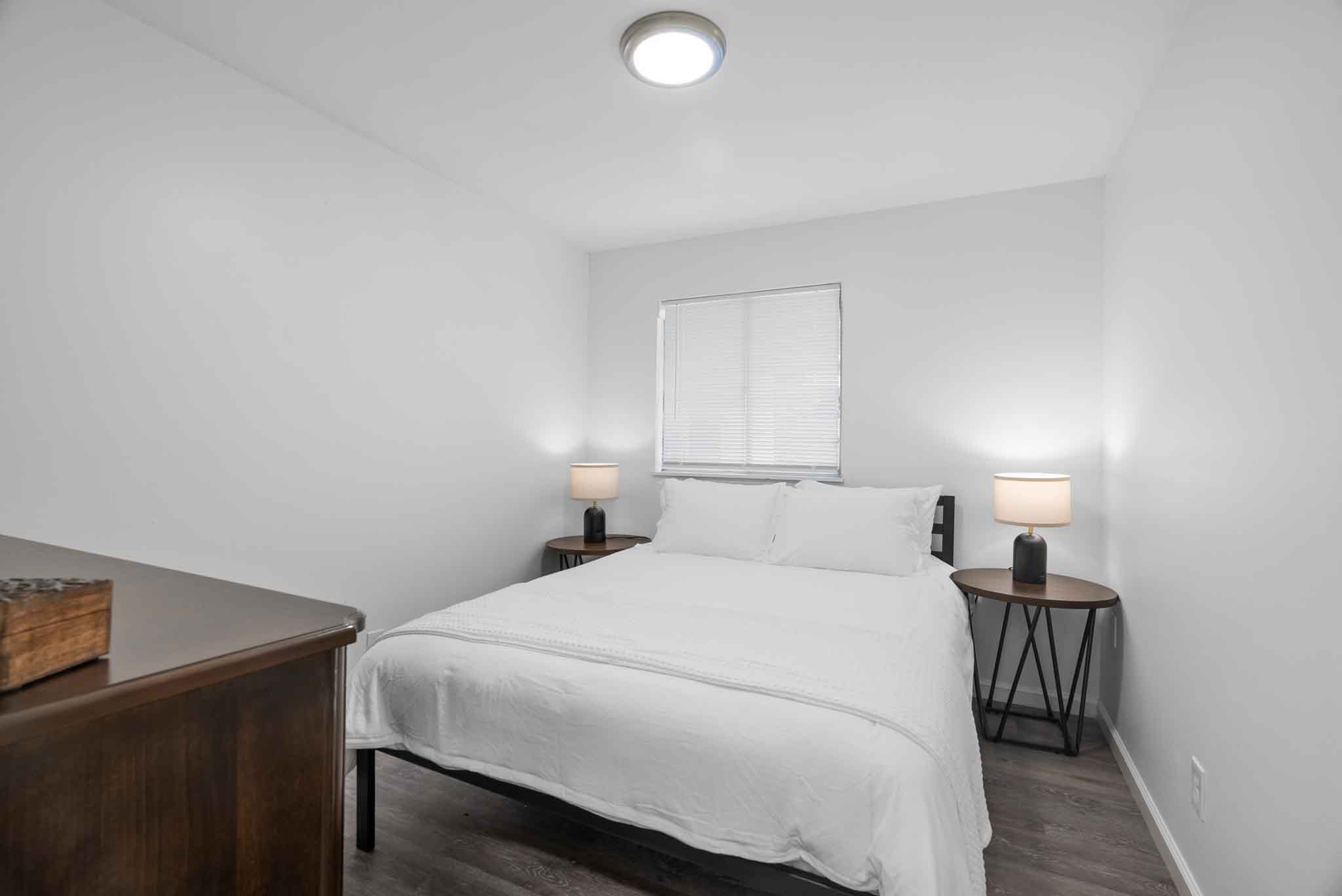 4 Bedrooms Bedrooms, ,2 BathroomsBathrooms,Woodford Homes,For Rent,1336