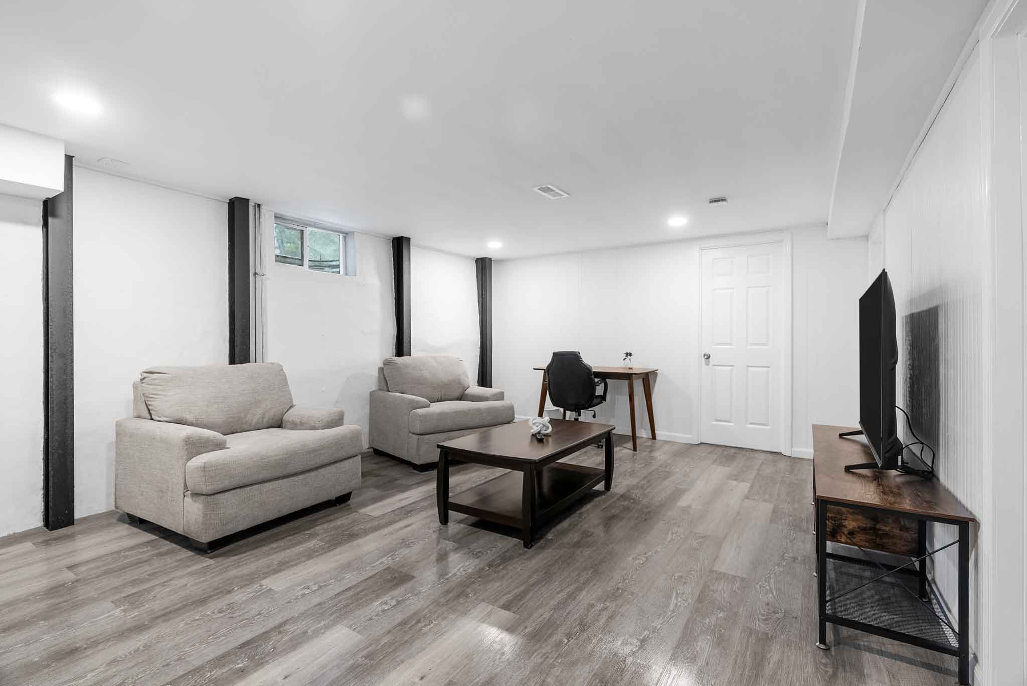 4 Bedrooms Bedrooms, ,2 BathroomsBathrooms,Woodford Homes,For Rent,1336