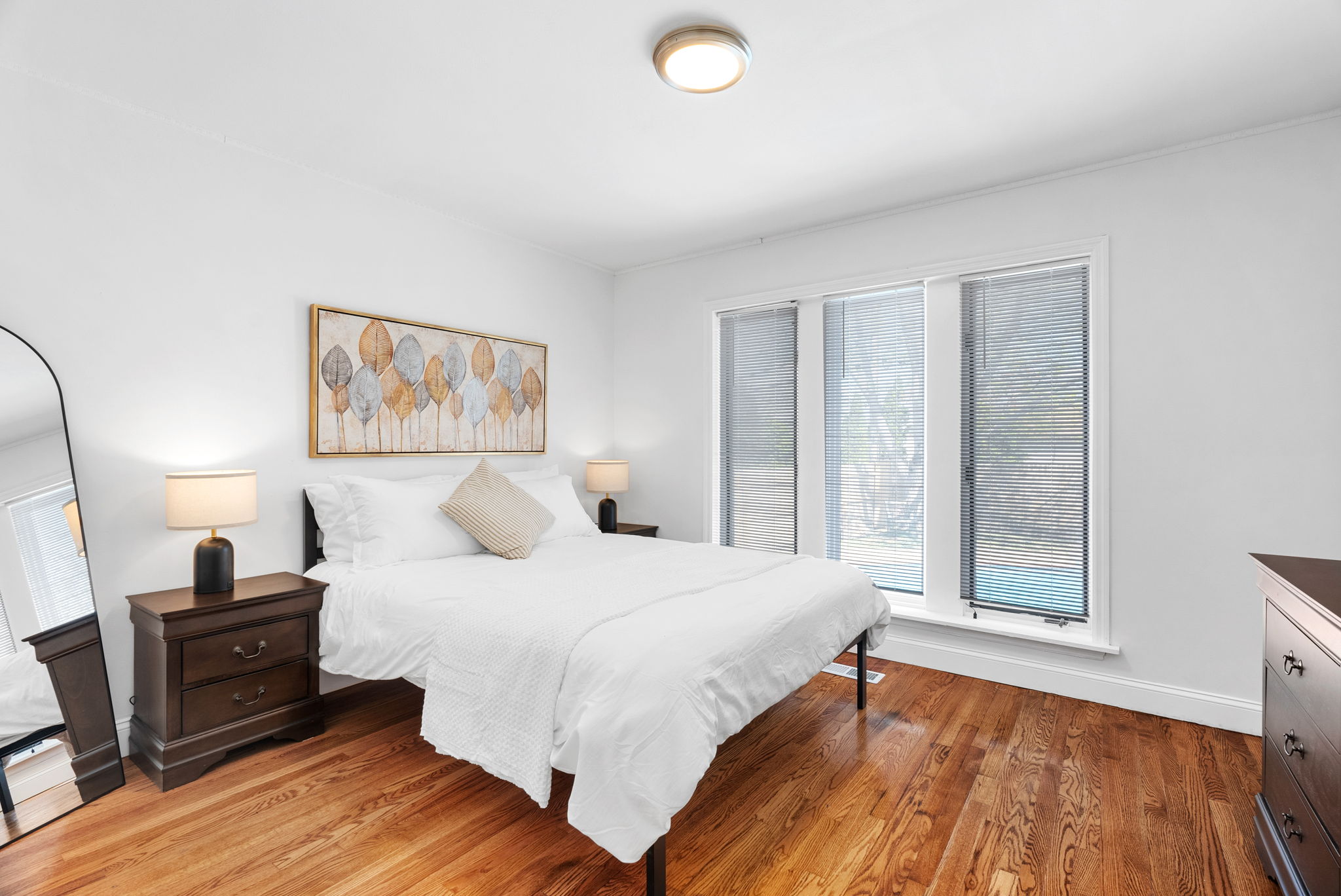 5 Bedrooms Bedrooms, ,3 BathroomsBathrooms,Woodford Homes,For Rent,1341