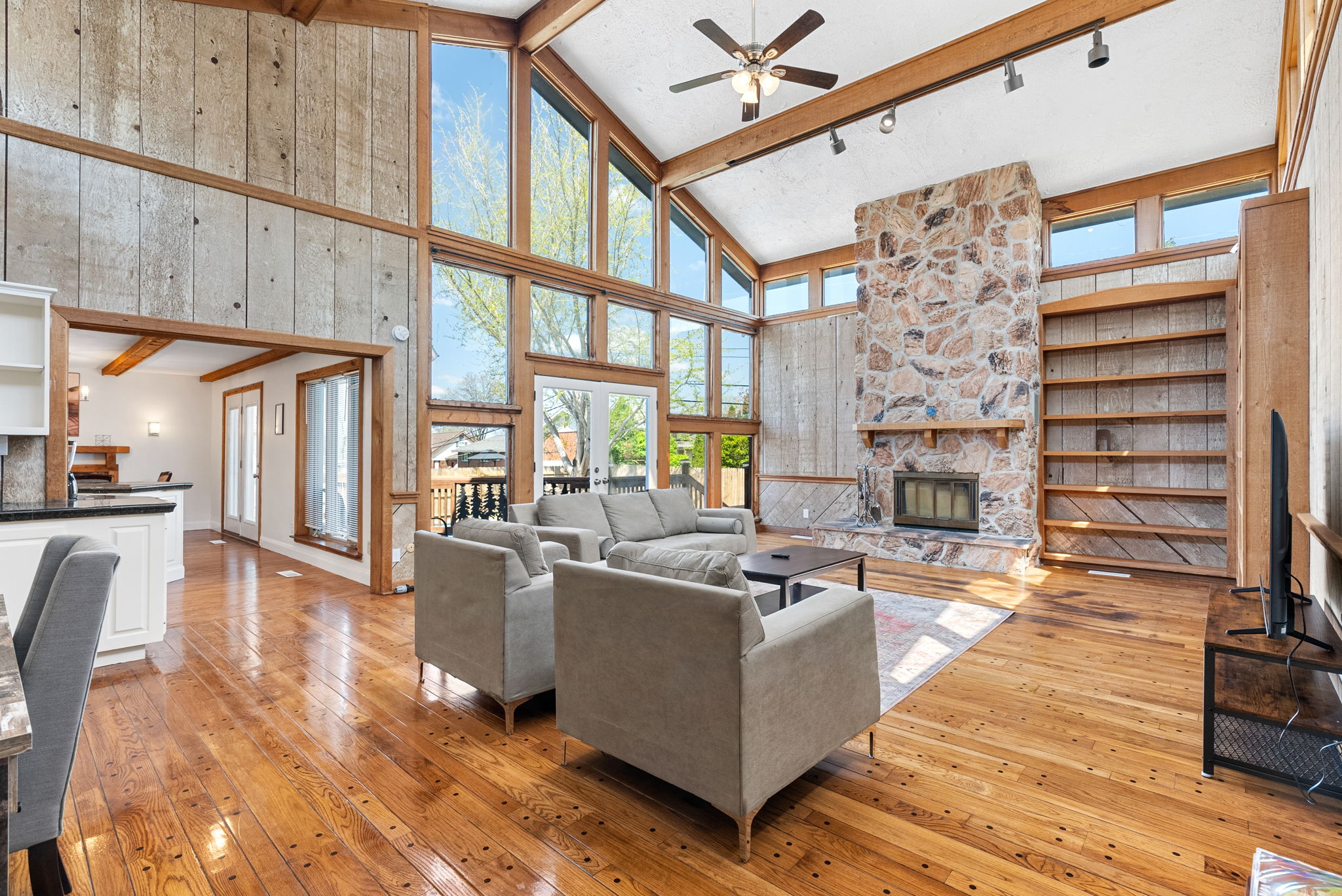 5 Bedrooms Bedrooms, ,3 BathroomsBathrooms,Woodford Homes,For Rent,1341