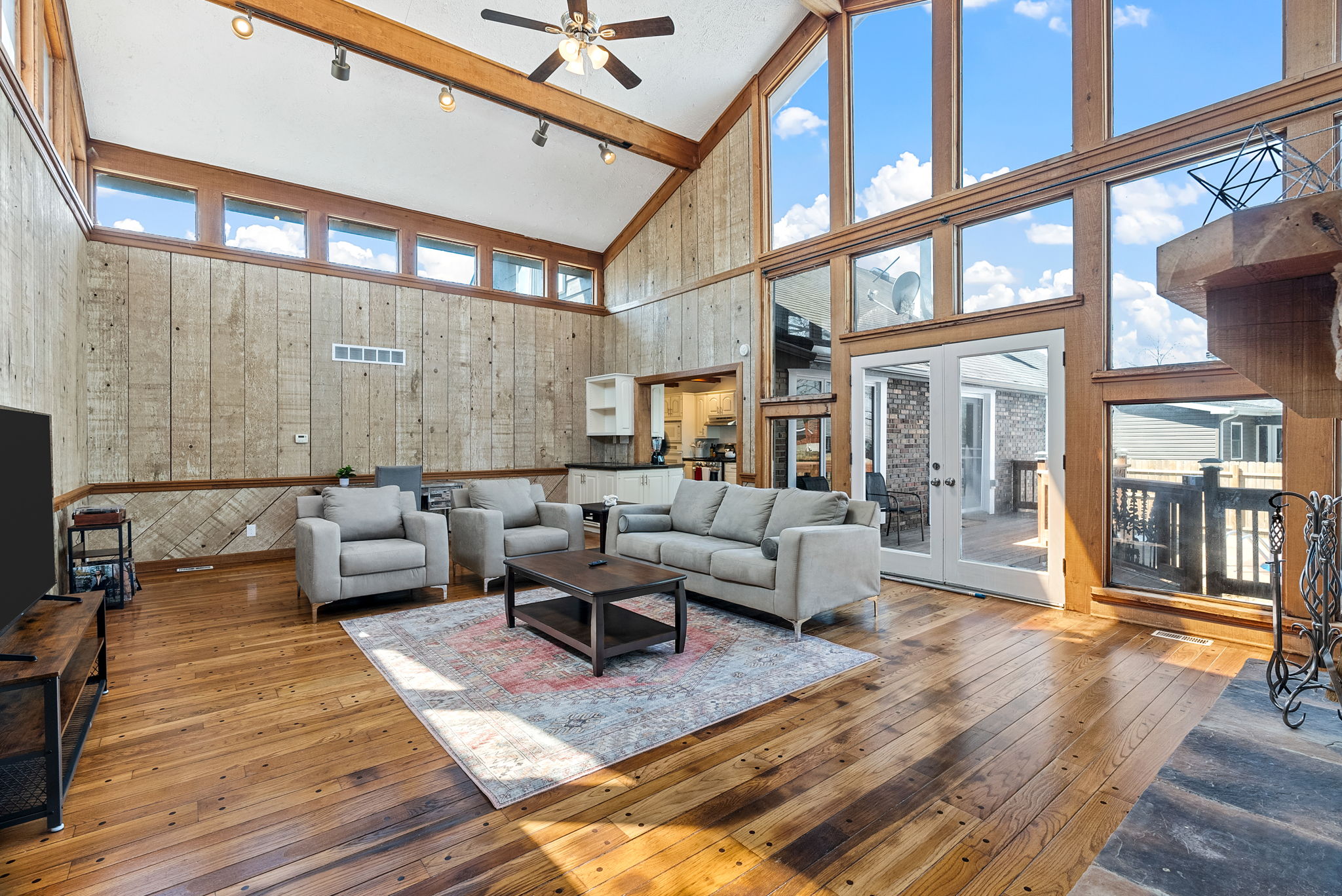 5 Bedrooms Bedrooms, ,3 BathroomsBathrooms,Woodford Homes,For Rent,1341