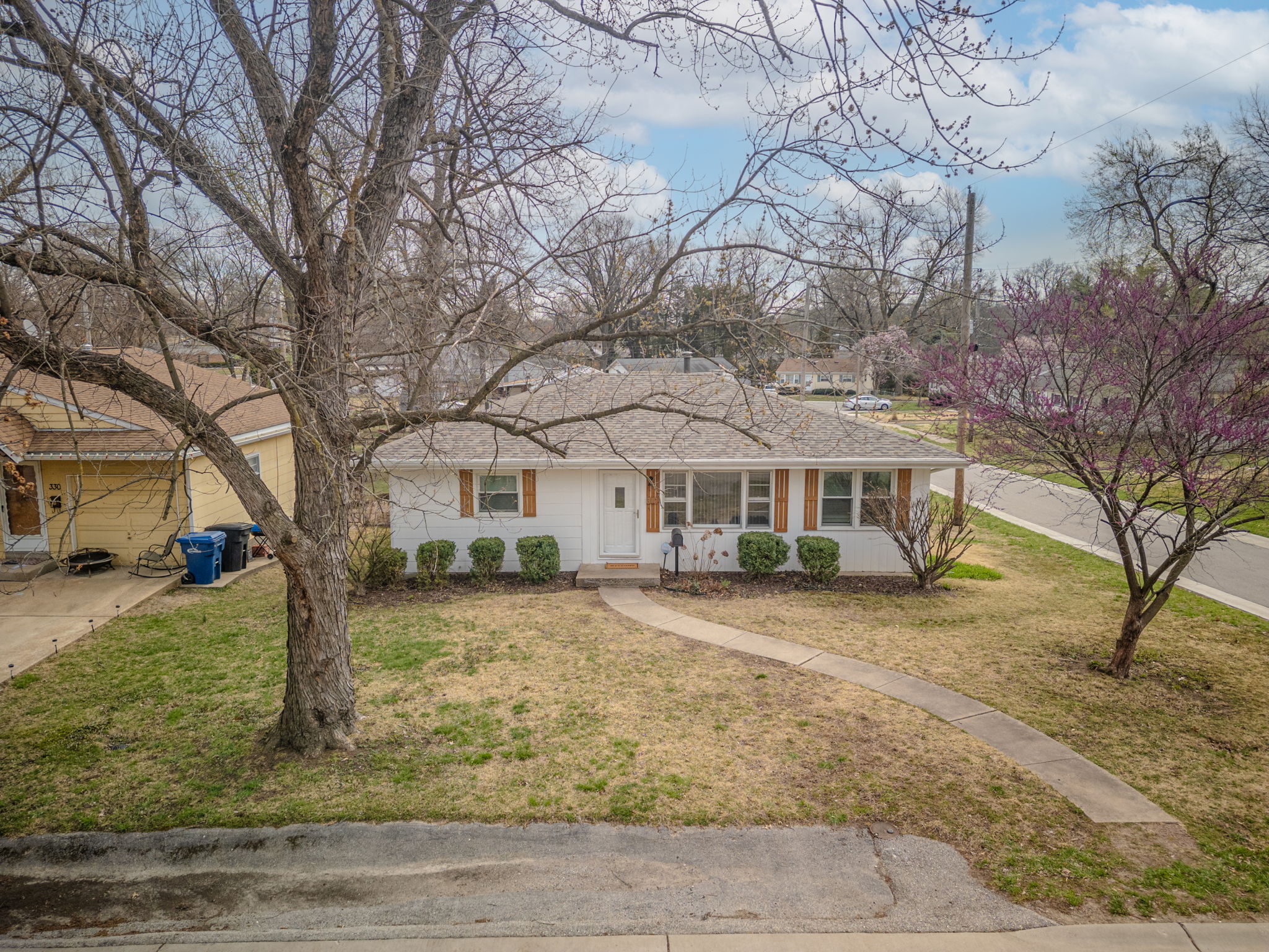 4 Bedrooms Bedrooms, ,2 BathroomsBathrooms,Woodford Homes,For Rent,1342