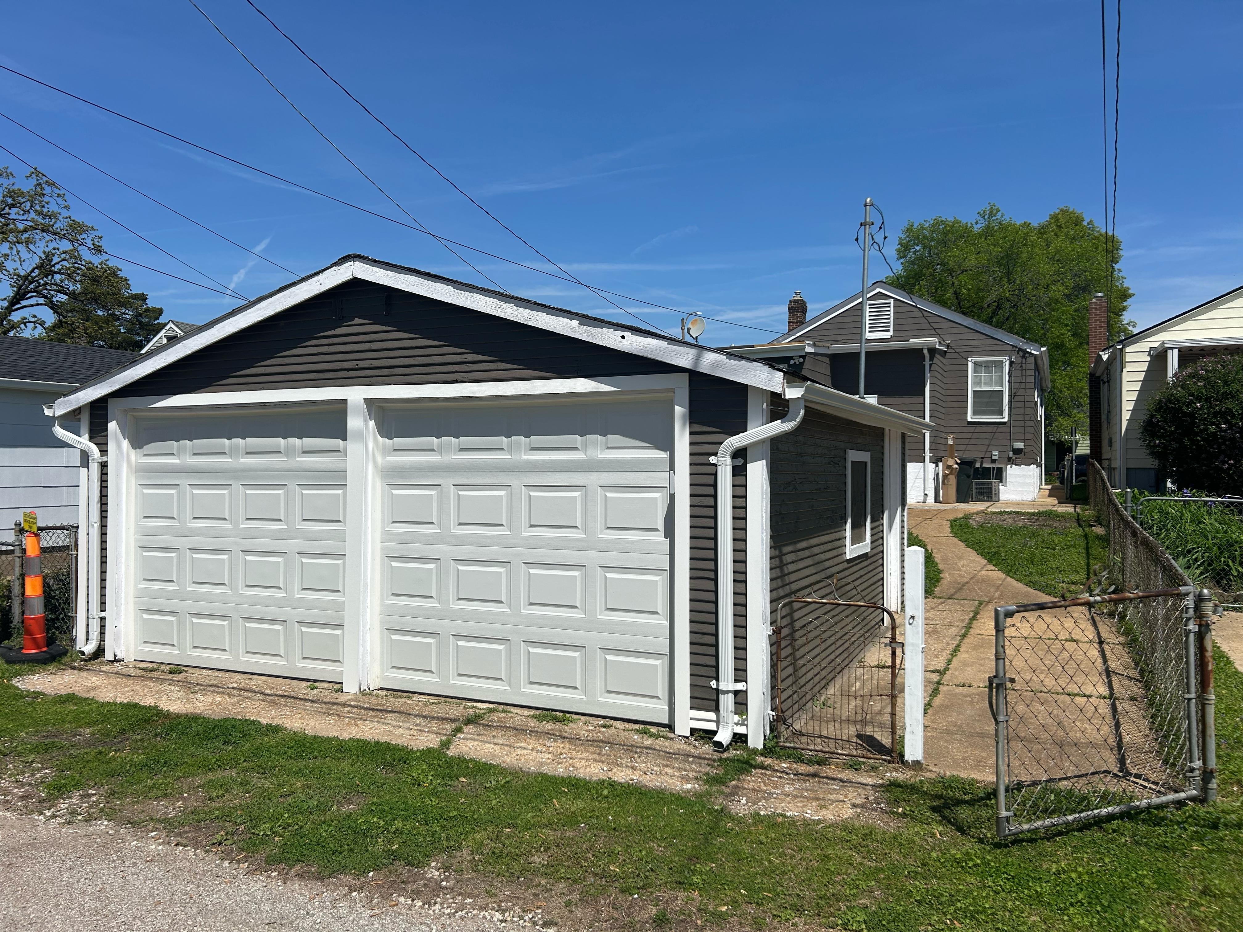 4 Bedrooms Bedrooms, ,2 BathroomsBathrooms,Woodford Homes,For Rent,1344