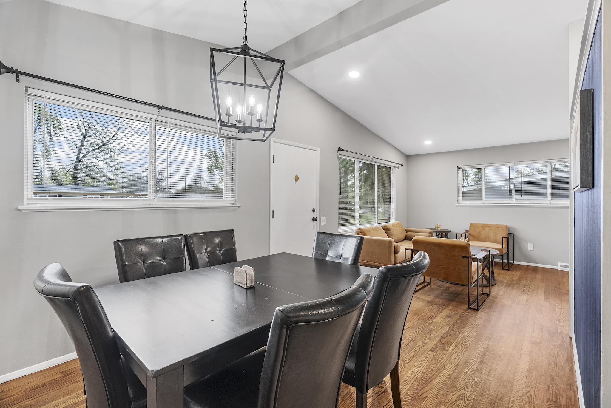 3 Bedrooms Bedrooms, ,1 BathroomBathrooms,Woodford Homes,For Rent,1345