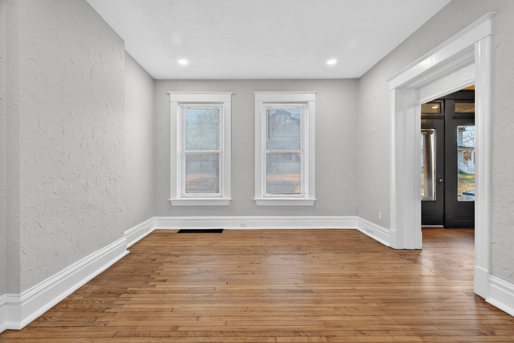 4 Bedrooms Bedrooms, ,2.5 BathroomsBathrooms,Woodford Homes,Lease Purchase / Purchase,1347