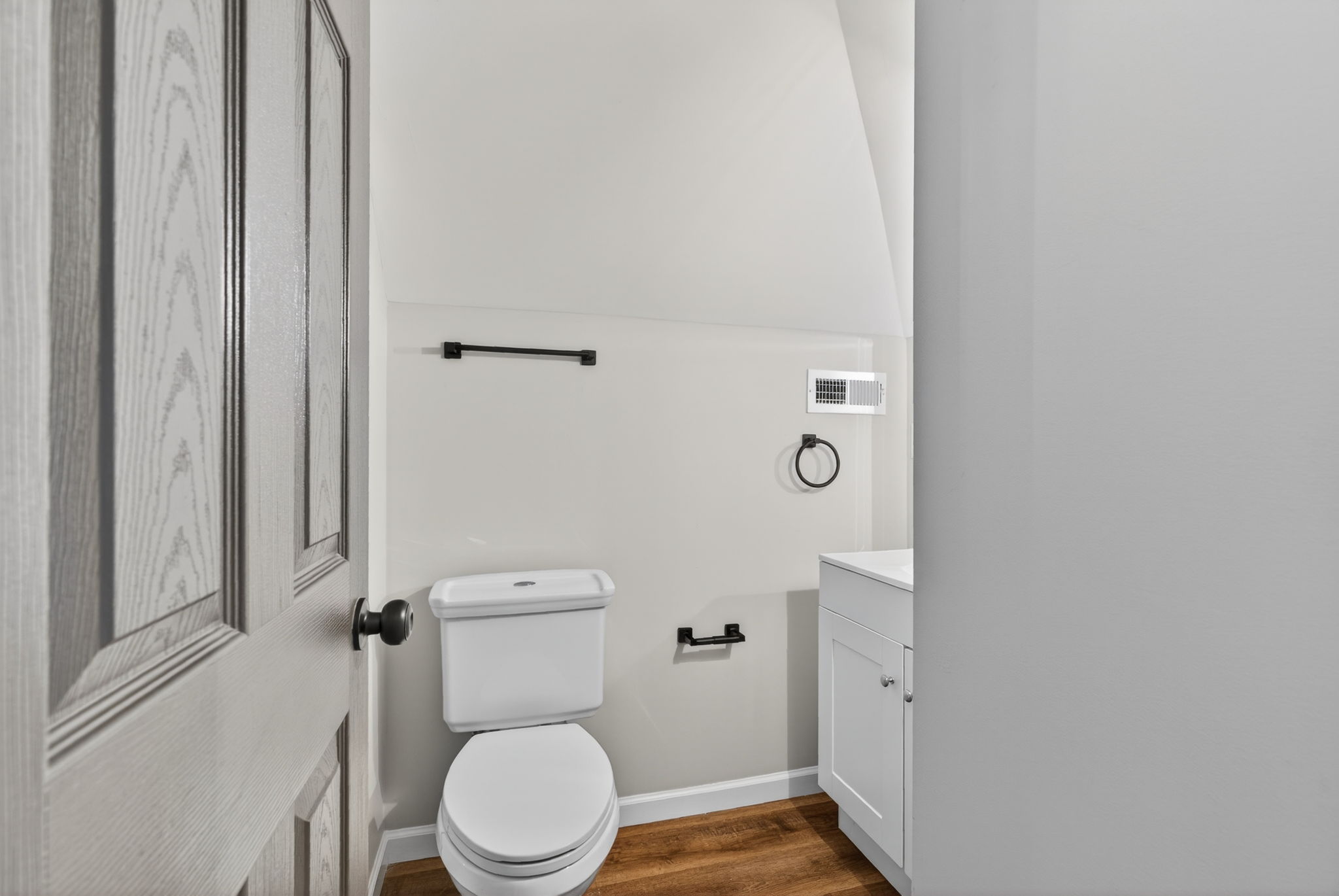 4 Bedrooms Bedrooms, ,2.5 BathroomsBathrooms,Woodford Homes,Lease Purchase / Purchase,1347