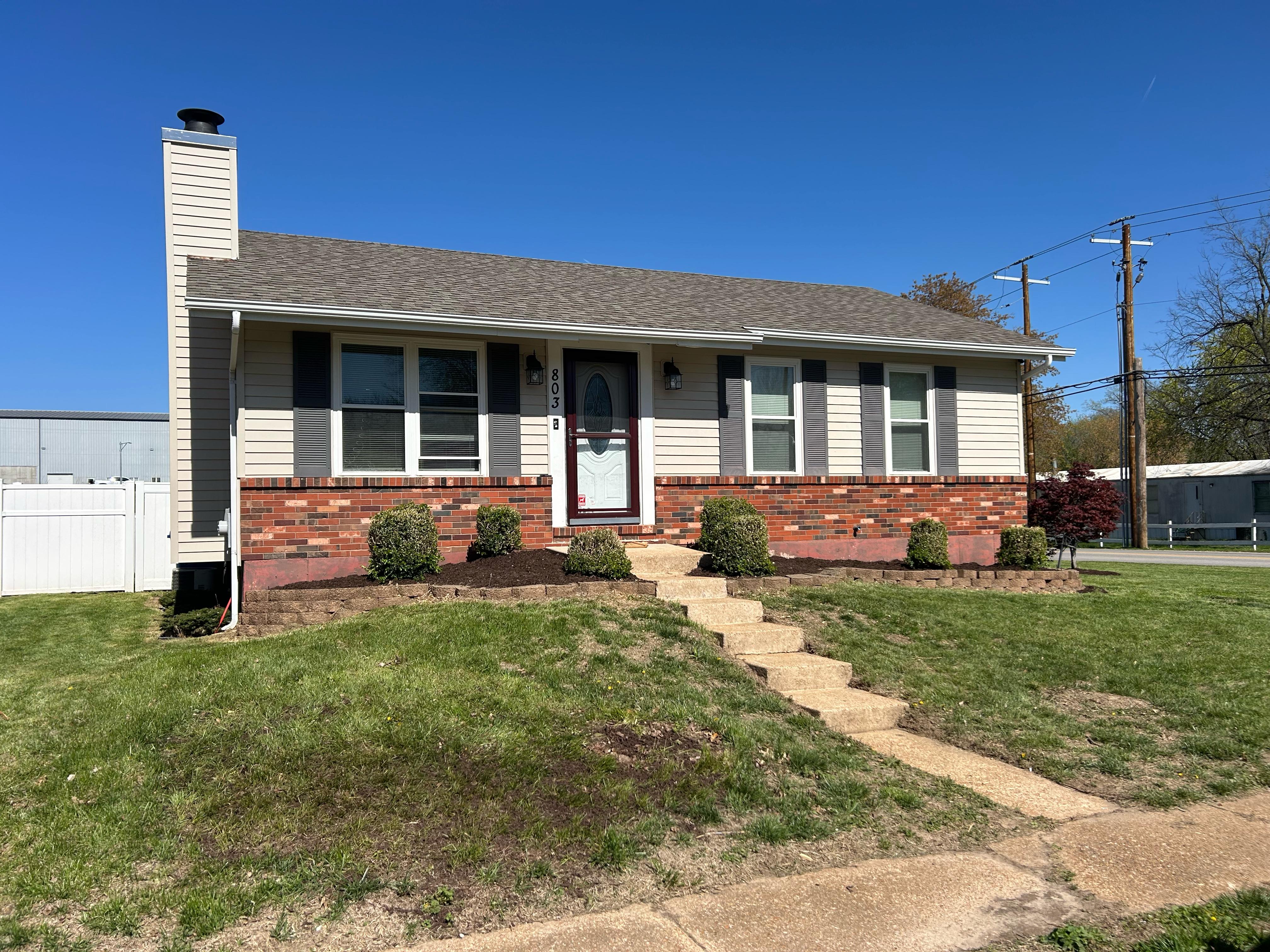 3 Bedrooms Bedrooms, ,1 BathroomBathrooms,Woodford Homes,For Rent,1348
