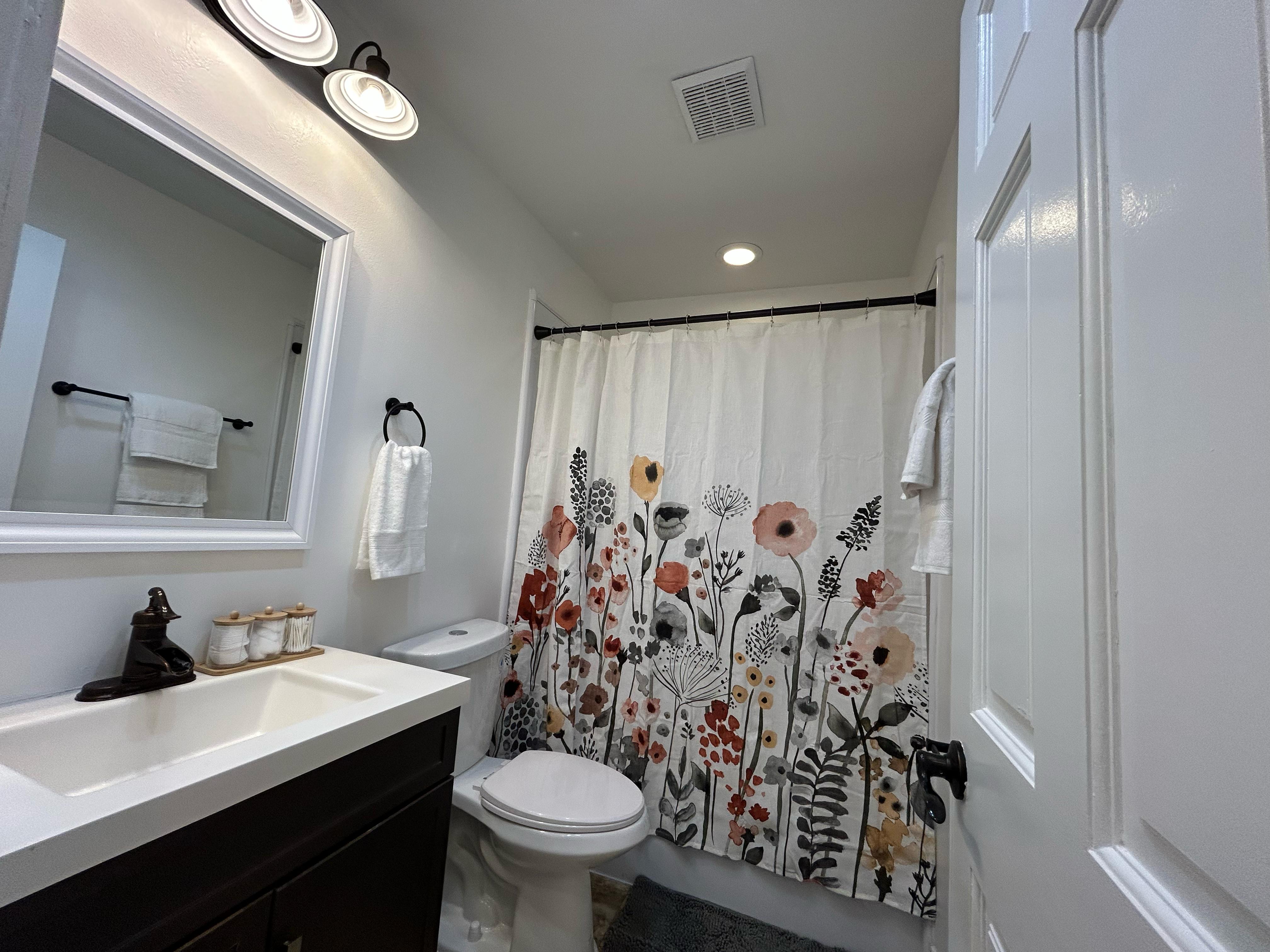 3 Bedrooms Bedrooms, ,1 BathroomBathrooms,Woodford Homes,For Rent,1348