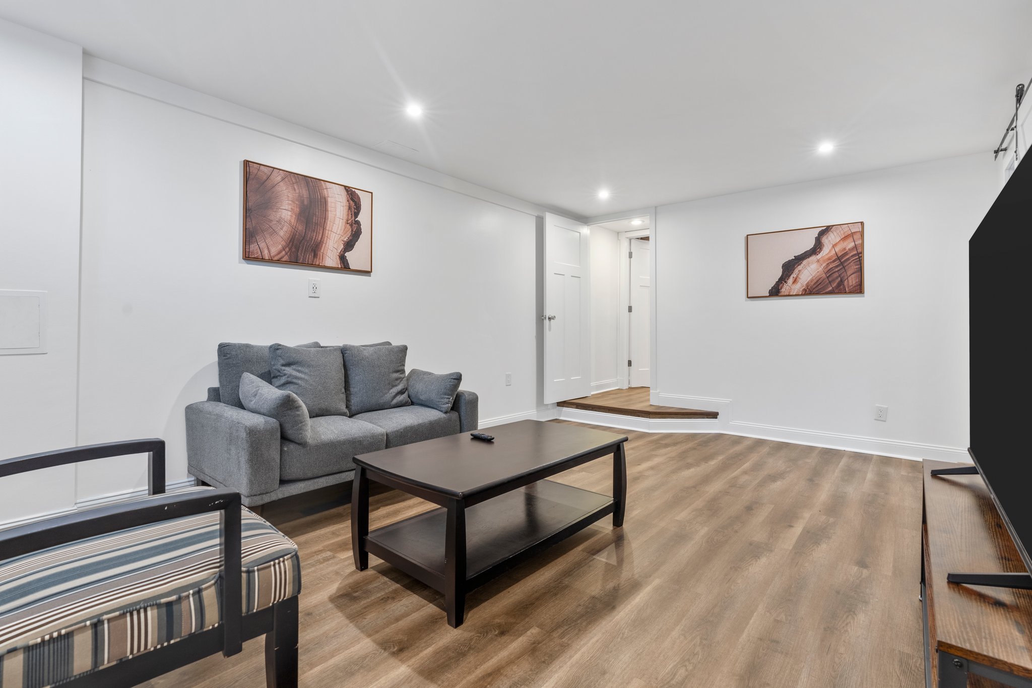 3 Bedrooms Bedrooms, ,1 BathroomBathrooms,Woodford Homes,For Rent,1348
