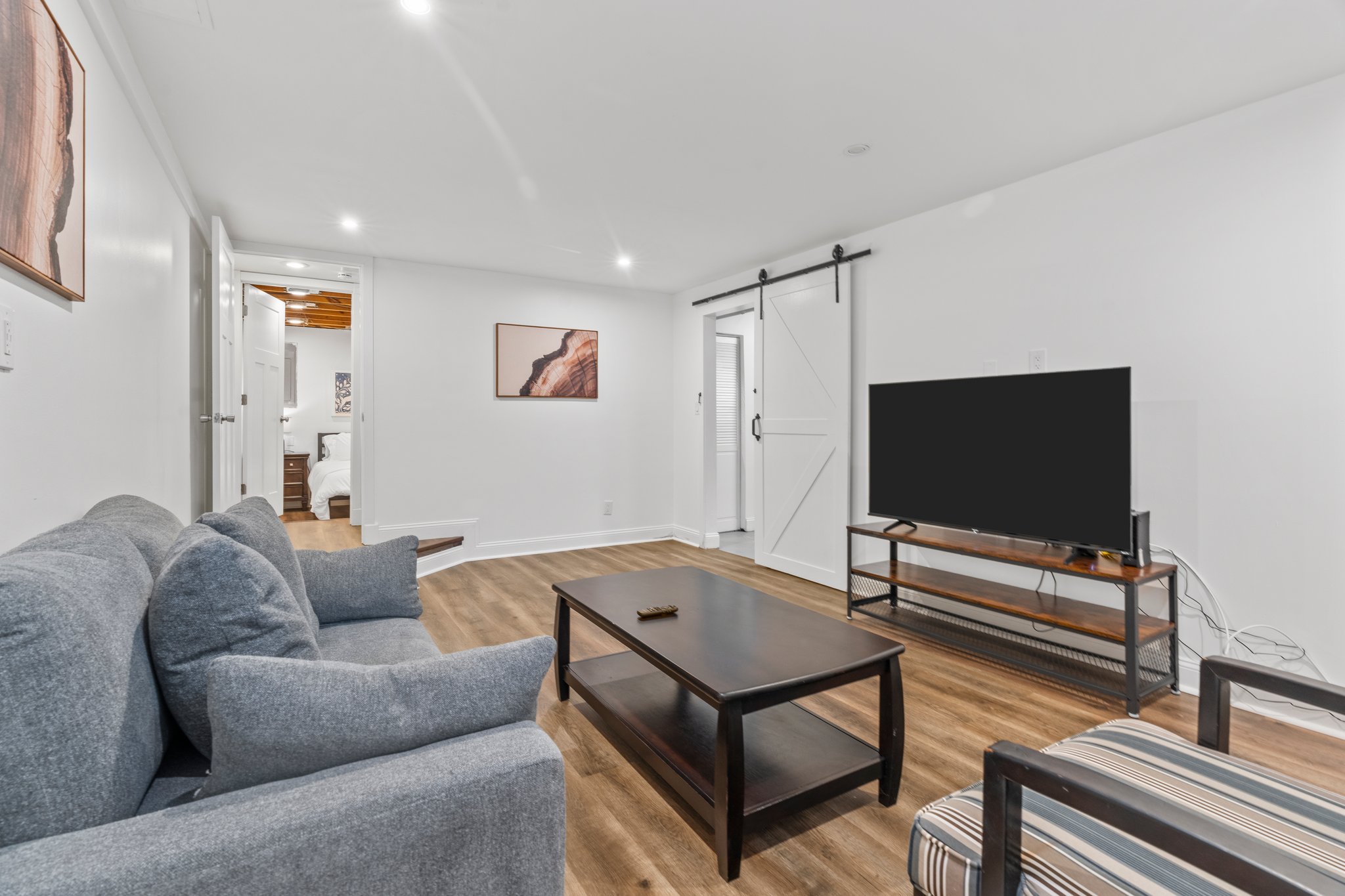 3 Bedrooms Bedrooms, ,1 BathroomBathrooms,Woodford Homes,For Rent,1348