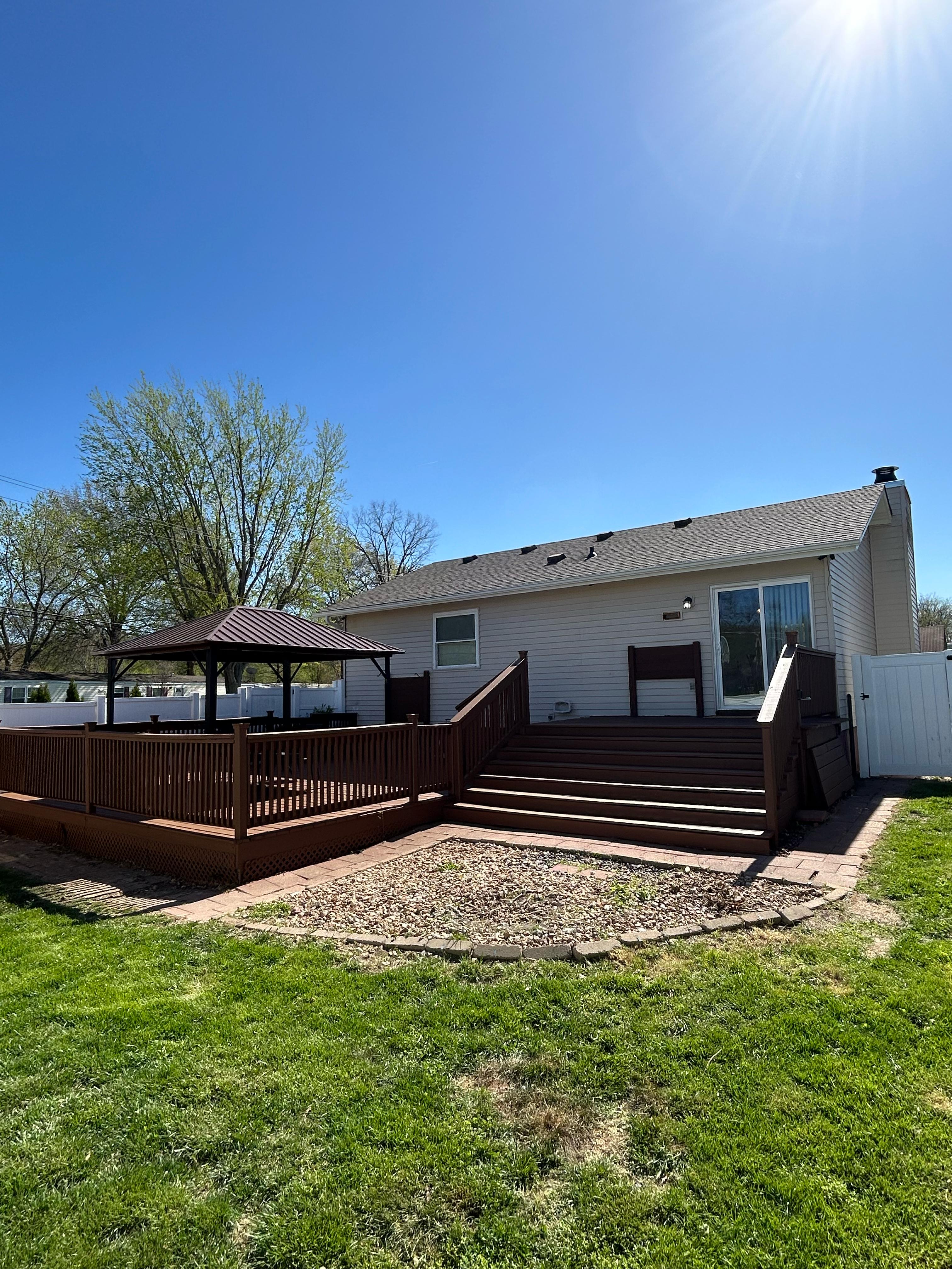 3 Bedrooms Bedrooms, ,1 BathroomBathrooms,Woodford Homes,For Rent,1348