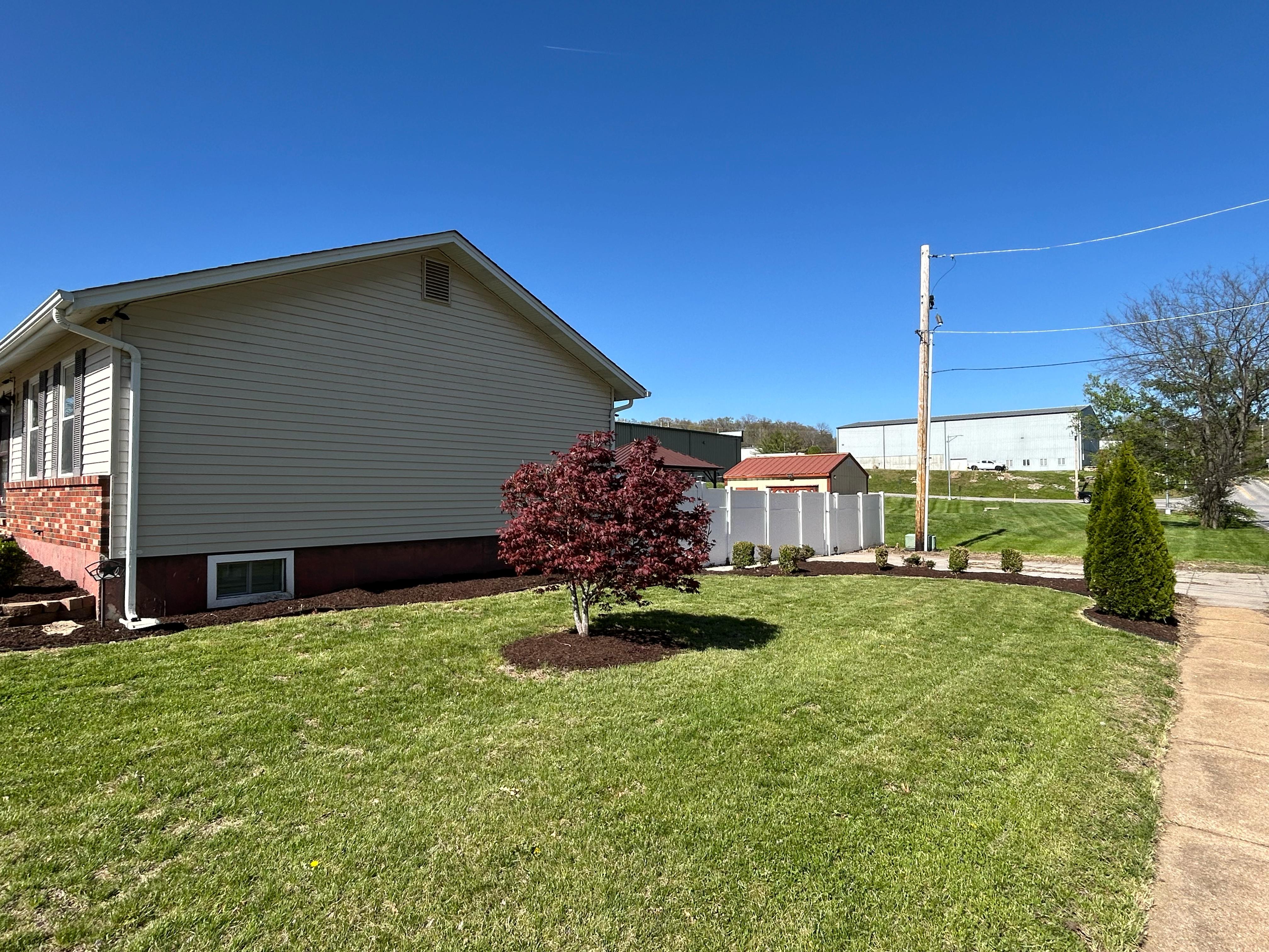 3 Bedrooms Bedrooms, ,1 BathroomBathrooms,Woodford Homes,For Rent,1348