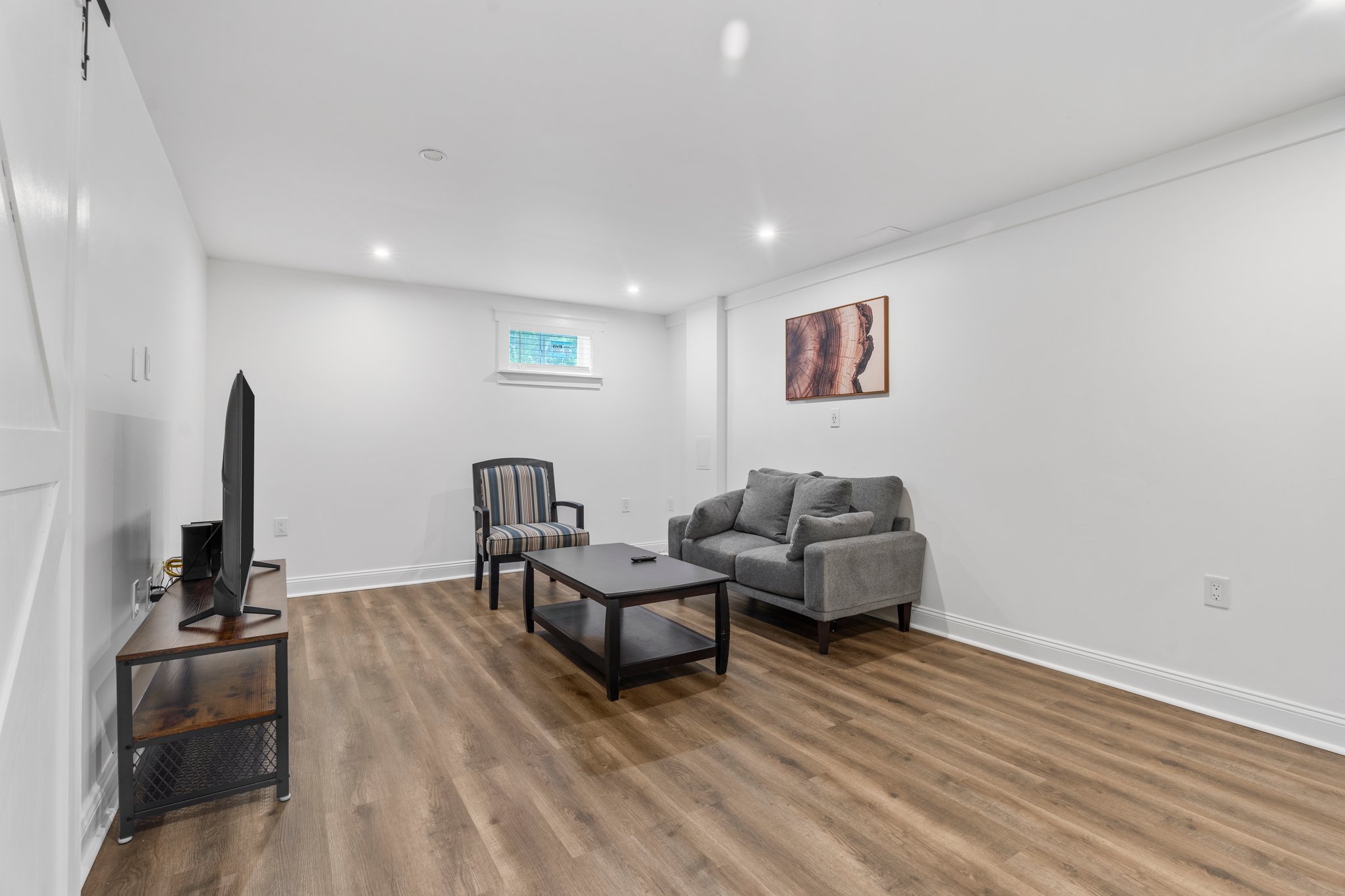 3 Bedrooms Bedrooms, ,1 BathroomBathrooms,Woodford Homes,For Rent,1348