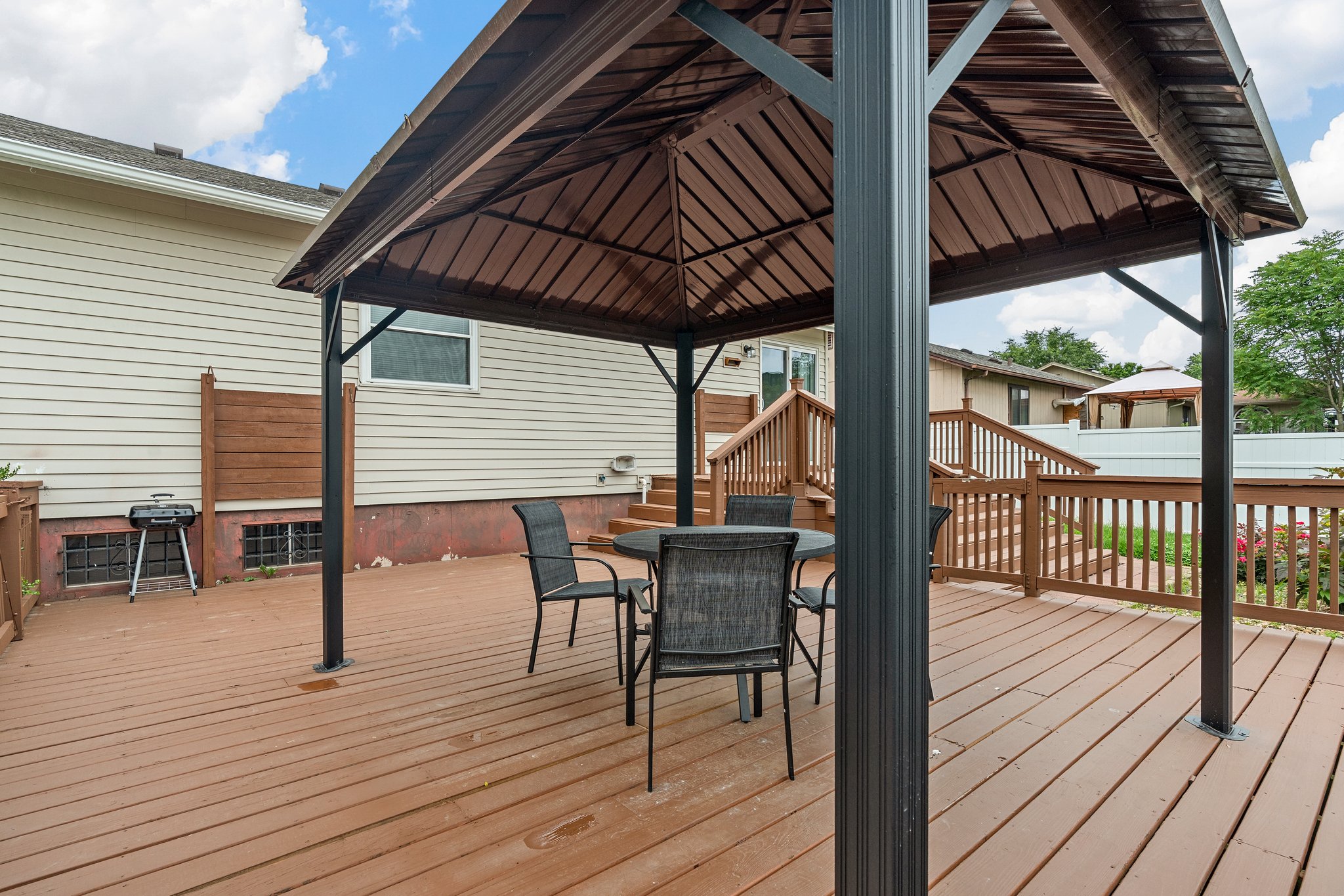 3 Bedrooms Bedrooms, ,1 BathroomBathrooms,Woodford Homes,For Rent,1348