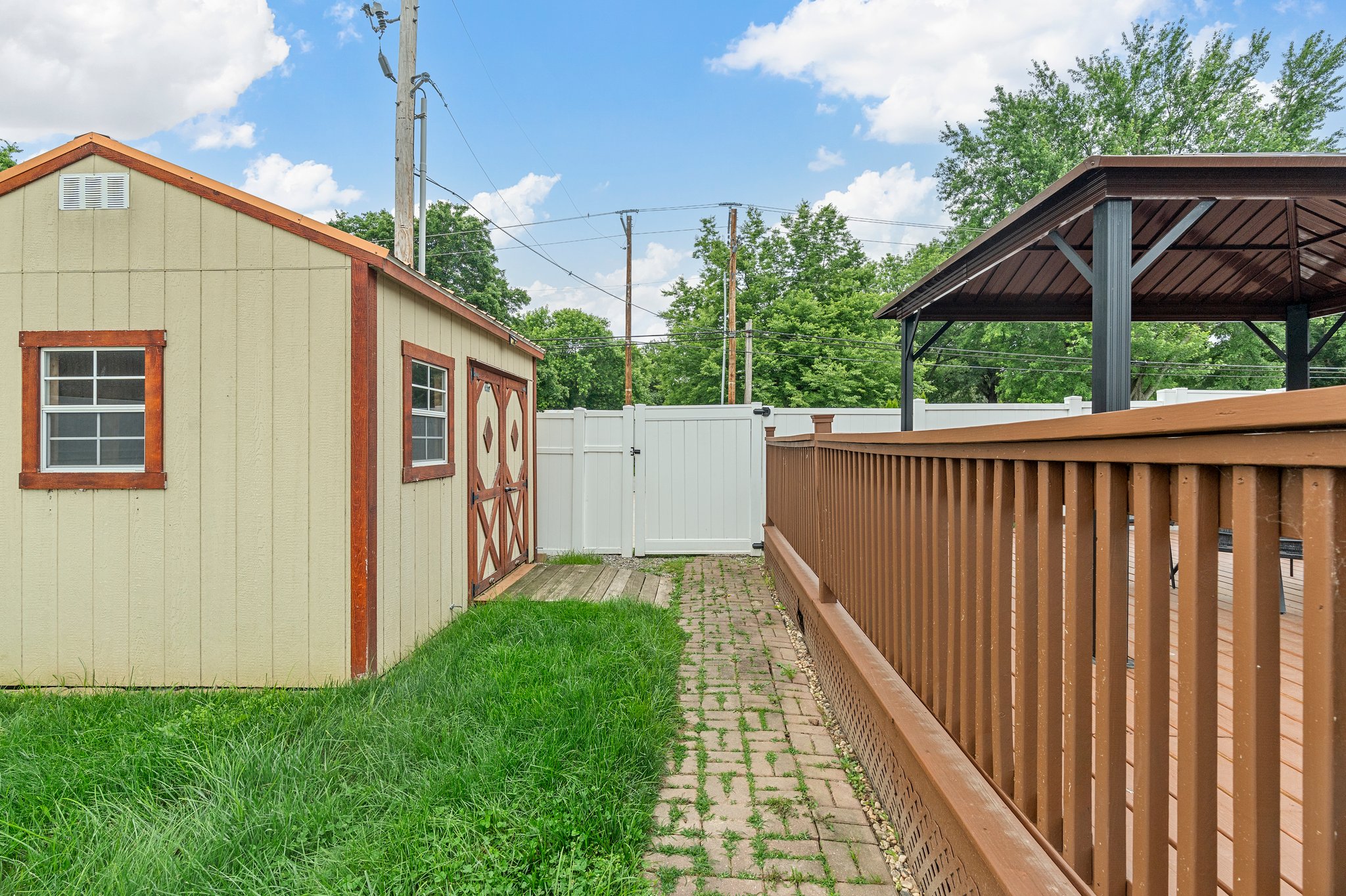 3 Bedrooms Bedrooms, ,1 BathroomBathrooms,Woodford Homes,For Rent,1348