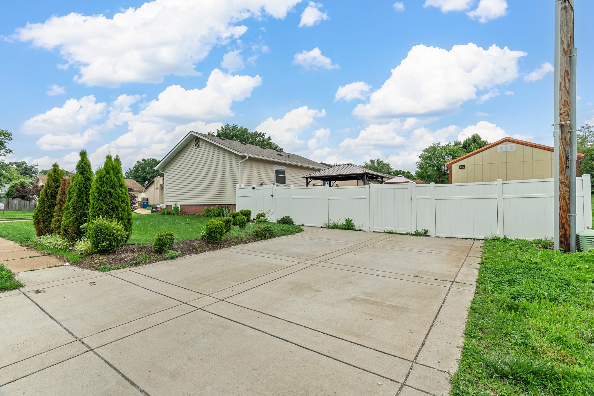 3 Bedrooms Bedrooms, ,1 BathroomBathrooms,Woodford Homes,For Rent,1348