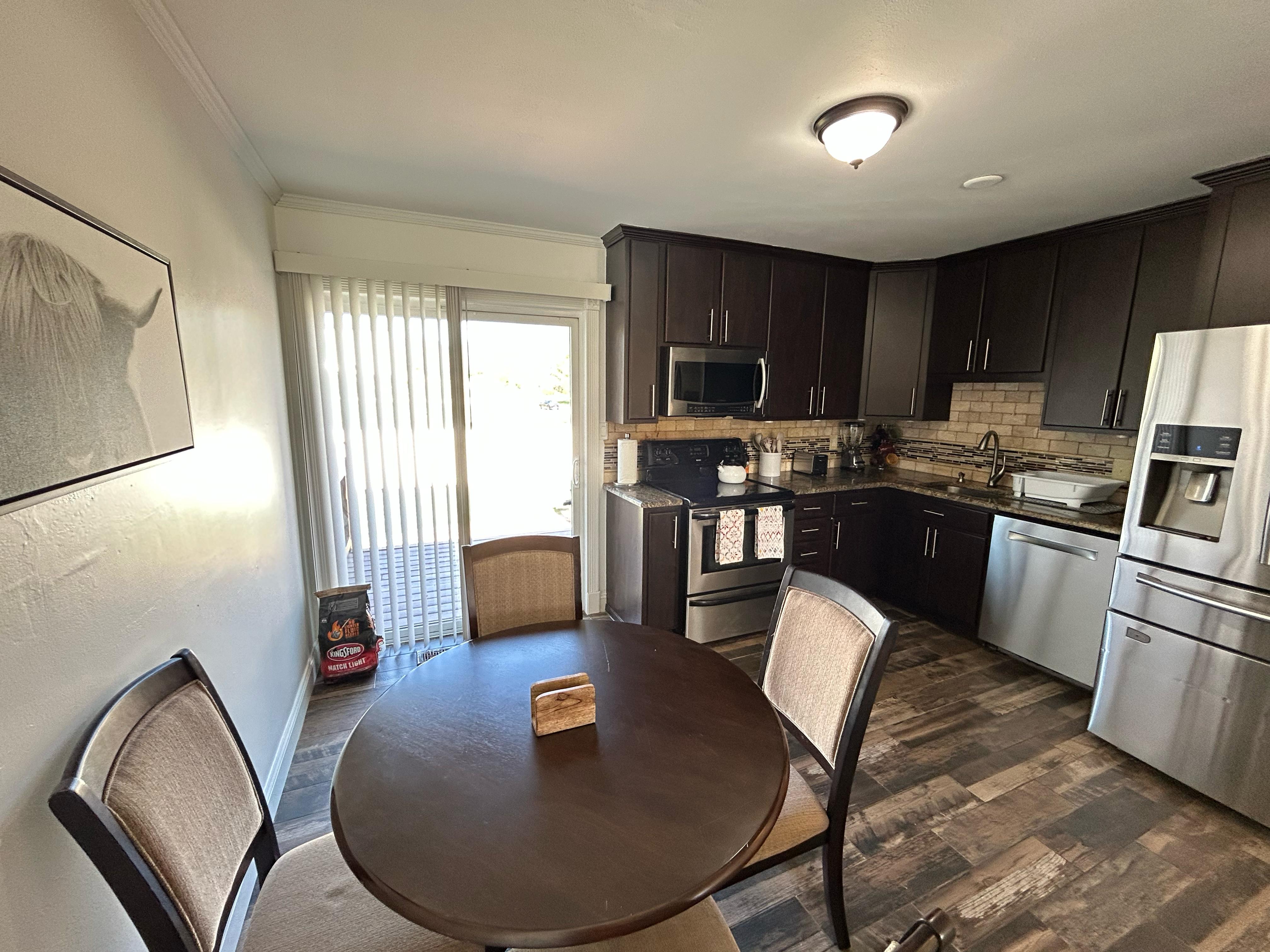 3 Bedrooms Bedrooms, ,1 BathroomBathrooms,Woodford Homes,For Rent,1348