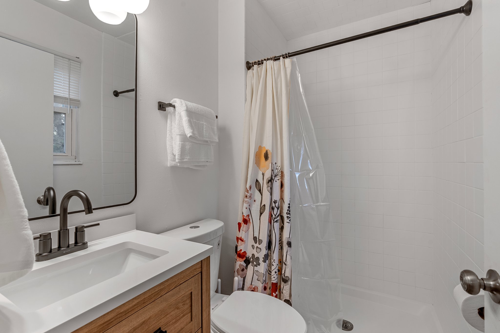 5 Bedrooms Bedrooms, ,2 BathroomsBathrooms,Woodford Homes,For Rent,1349