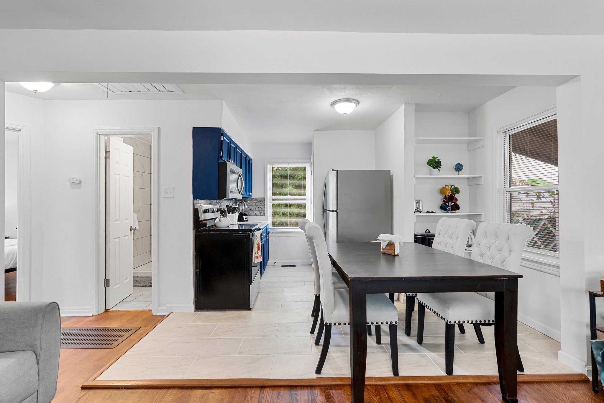 3 Bedrooms Bedrooms, ,1 BathroomBathrooms,Woodford Homes,For Rent,1350