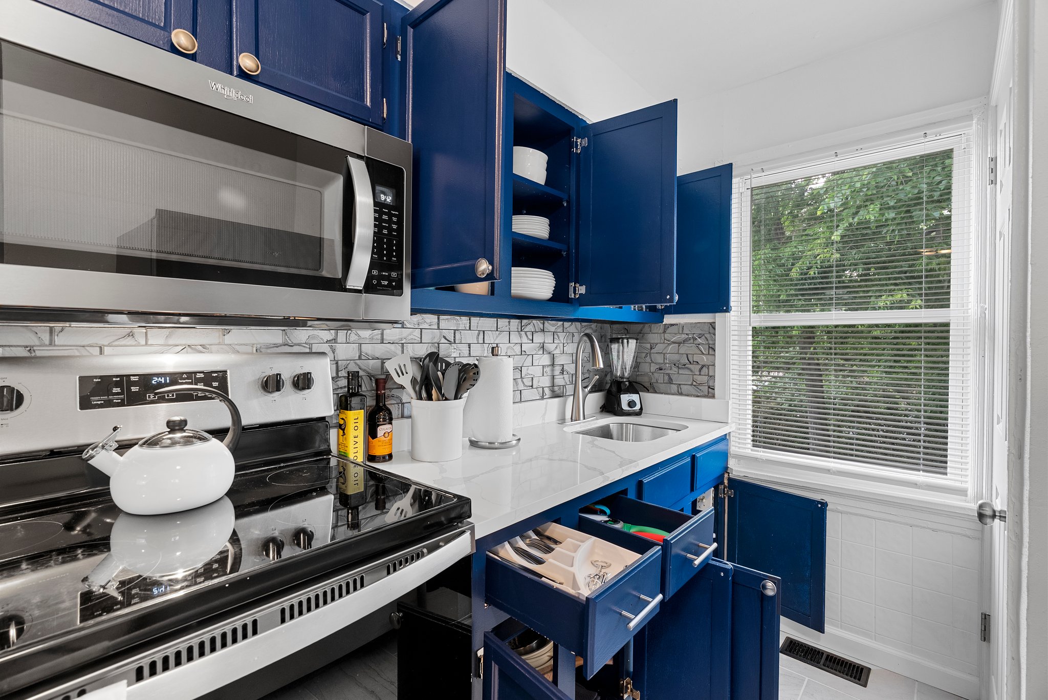 3 Bedrooms Bedrooms, ,1 BathroomBathrooms,Woodford Homes,For Rent,1350