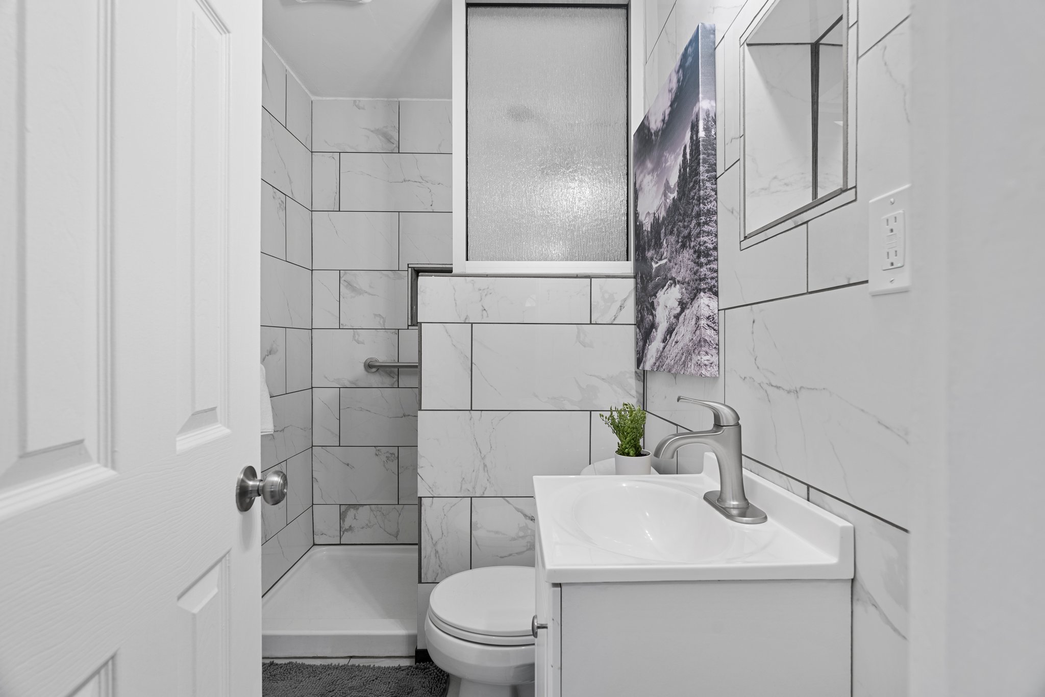 3 Bedrooms Bedrooms, ,1 BathroomBathrooms,Woodford Homes,For Rent,1350