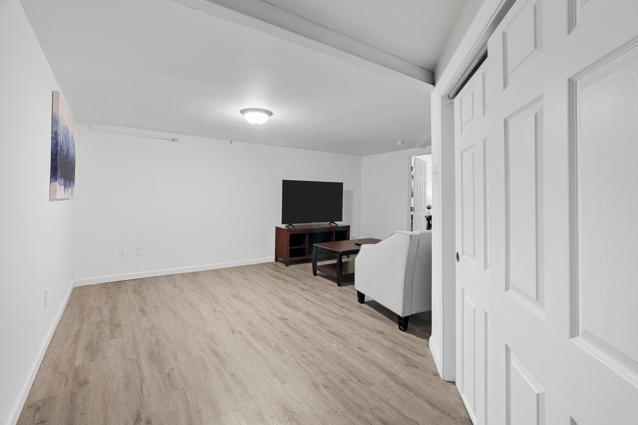 3 Bedrooms Bedrooms, ,1 BathroomBathrooms,Woodford Homes,For Rent,1350
