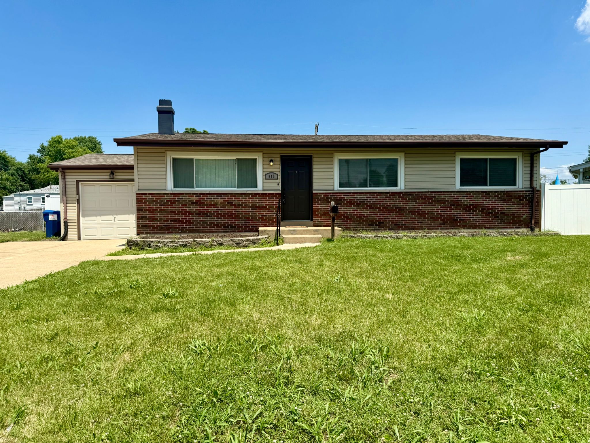 3 Bedrooms Bedrooms, ,1.5 BathroomsBathrooms,Woodford Homes,For Rent,1351