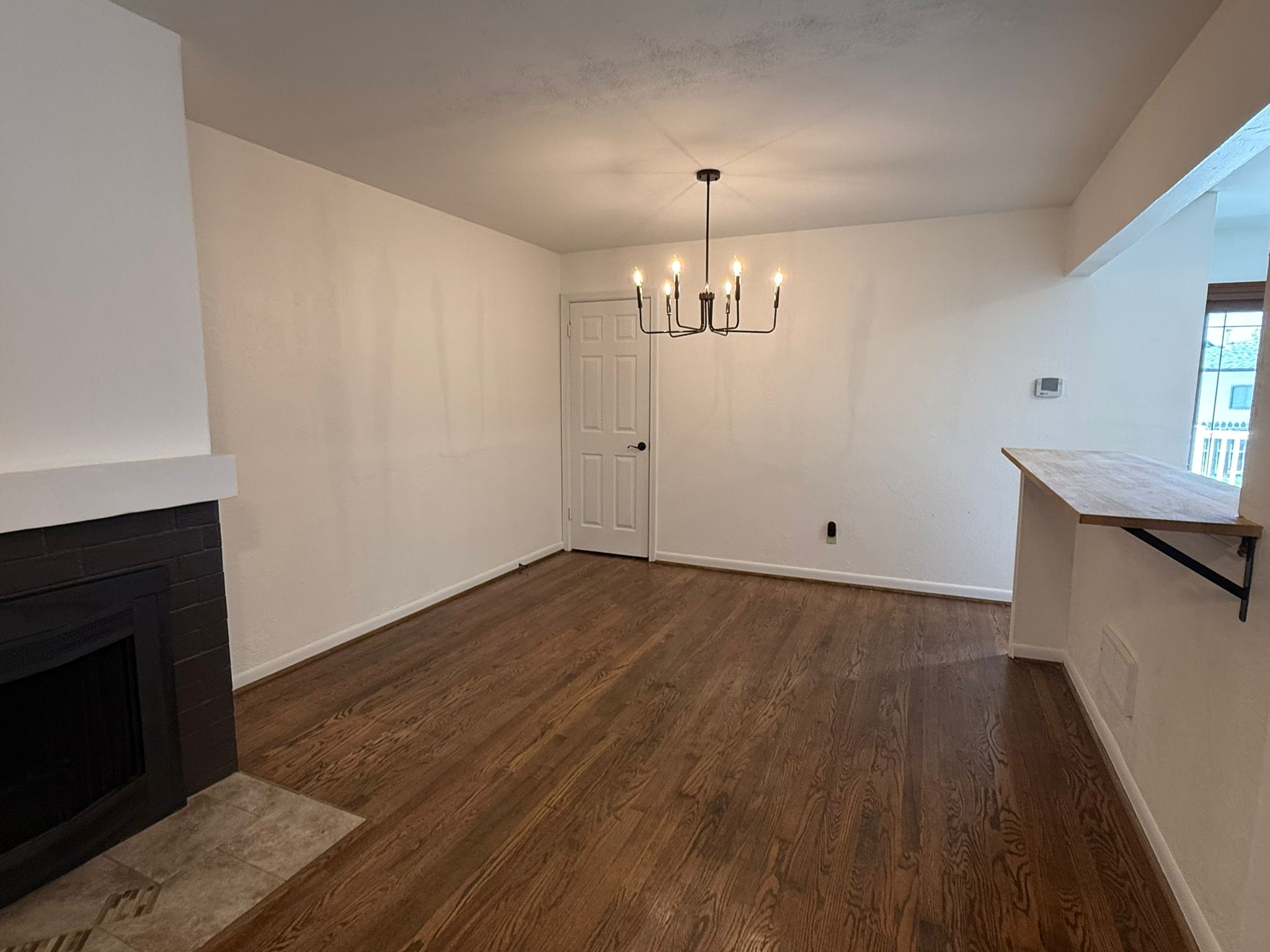 3 Bedrooms Bedrooms, ,1.5 BathroomsBathrooms,Woodford Homes,For Rent,1351