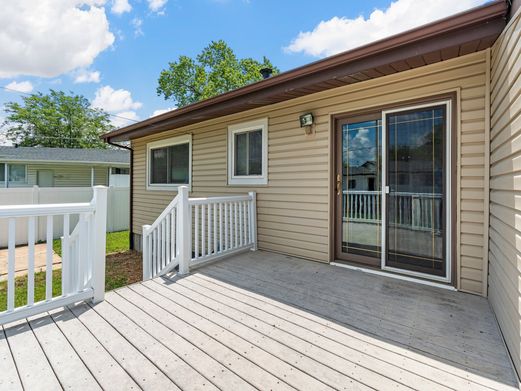 3 Bedrooms Bedrooms, ,1.5 BathroomsBathrooms,Woodford Homes,For Rent,1351