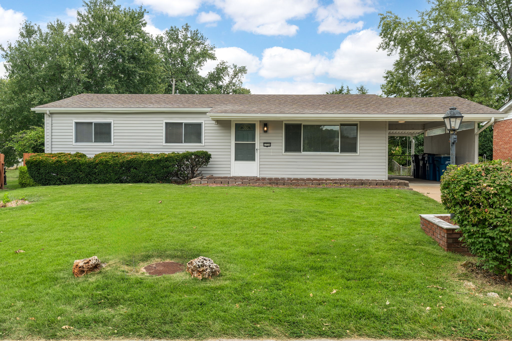 4 Bedrooms Bedrooms, ,1.5 BathroomsBathrooms,Woodford Homes,For Rent,1352