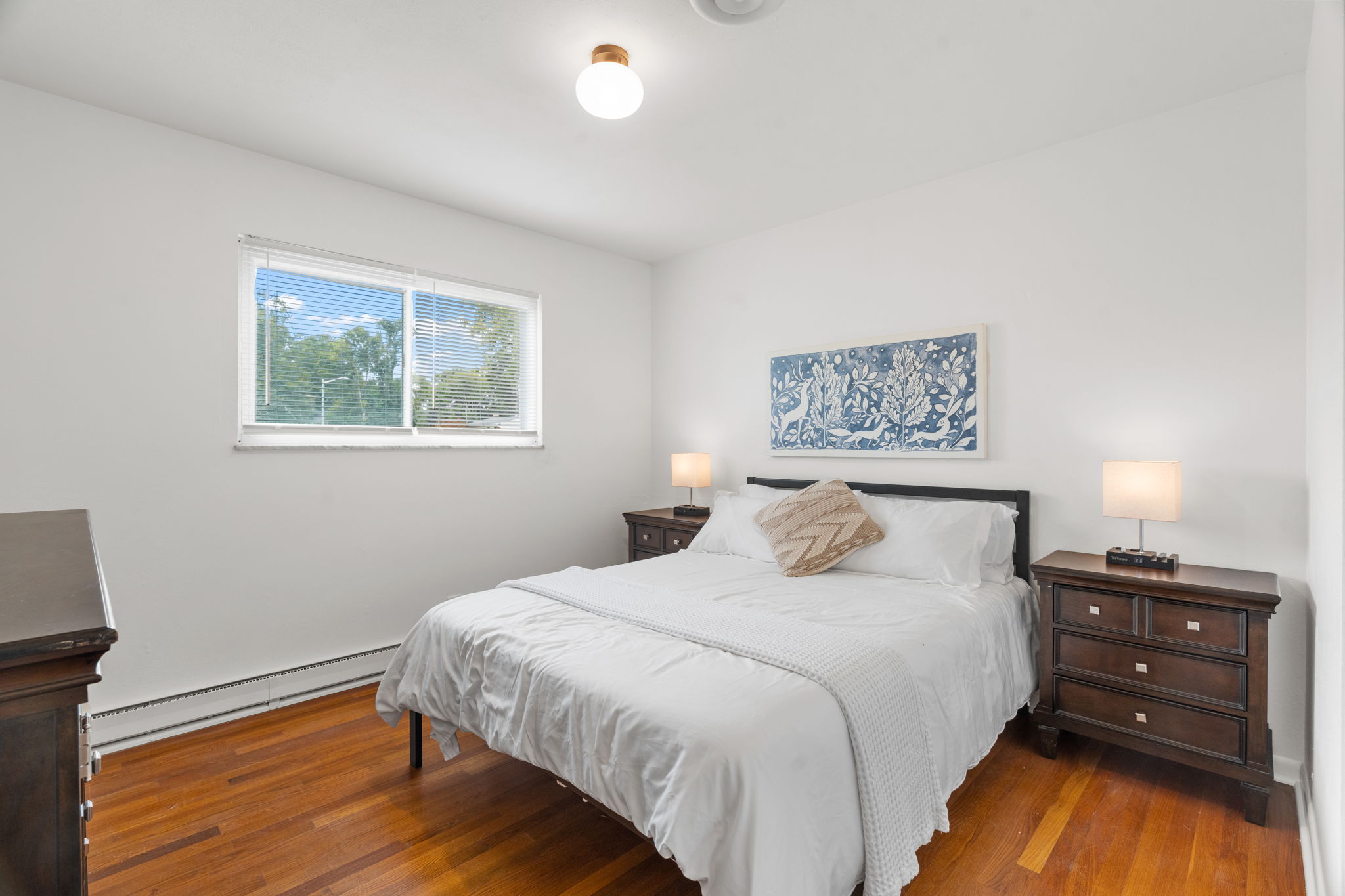 4 Bedrooms Bedrooms, ,1.5 BathroomsBathrooms,Woodford Homes,For Rent,1352