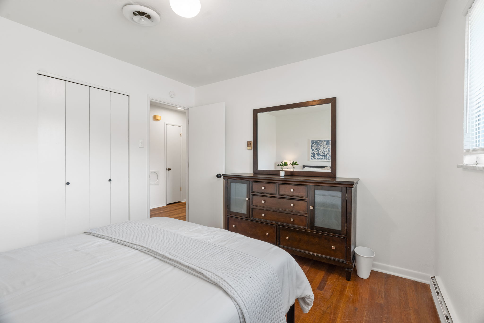 4 Bedrooms Bedrooms, ,1.5 BathroomsBathrooms,Woodford Homes,For Rent,1352