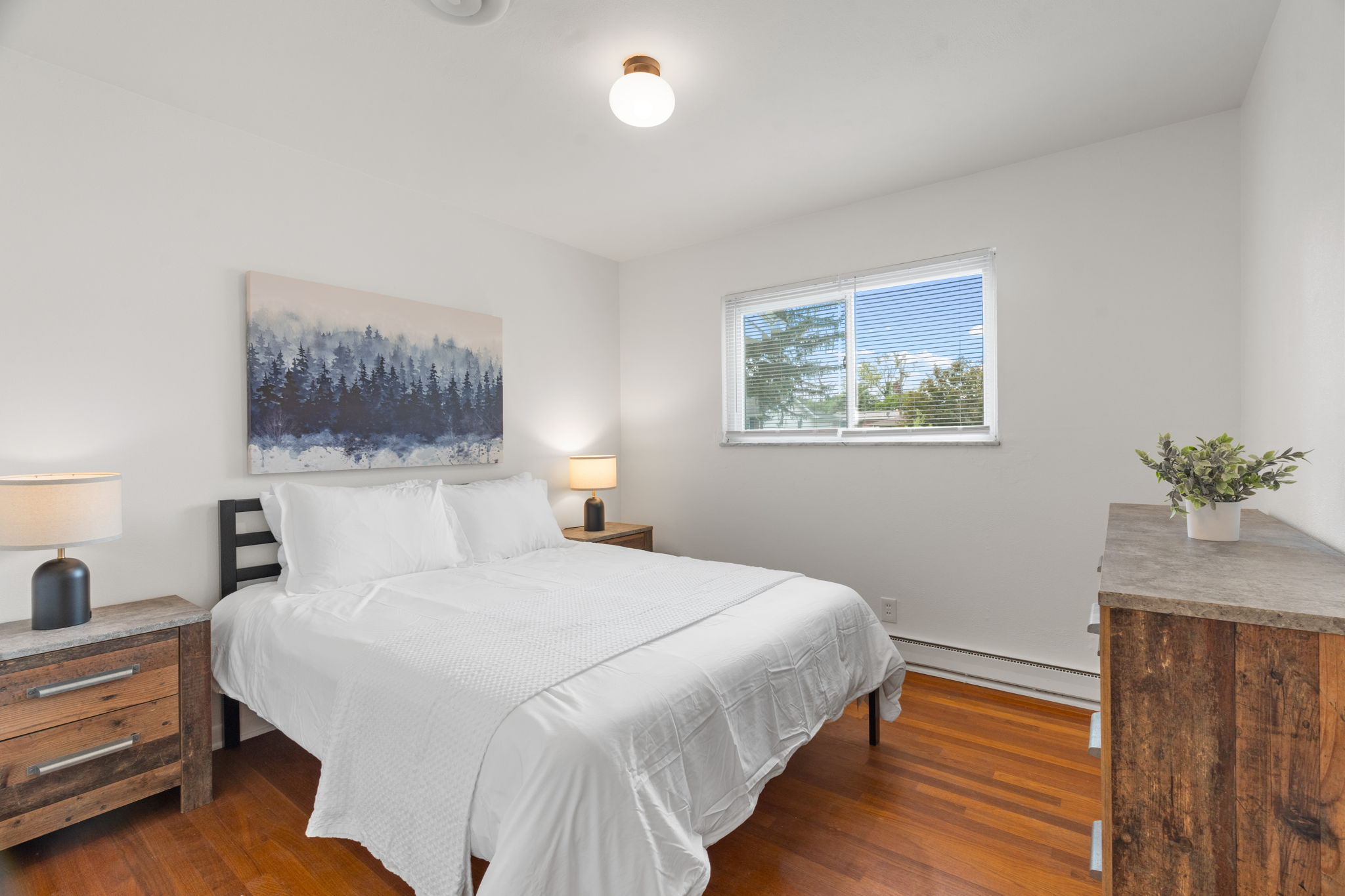 4 Bedrooms Bedrooms, ,1.5 BathroomsBathrooms,Woodford Homes,For Rent,1352