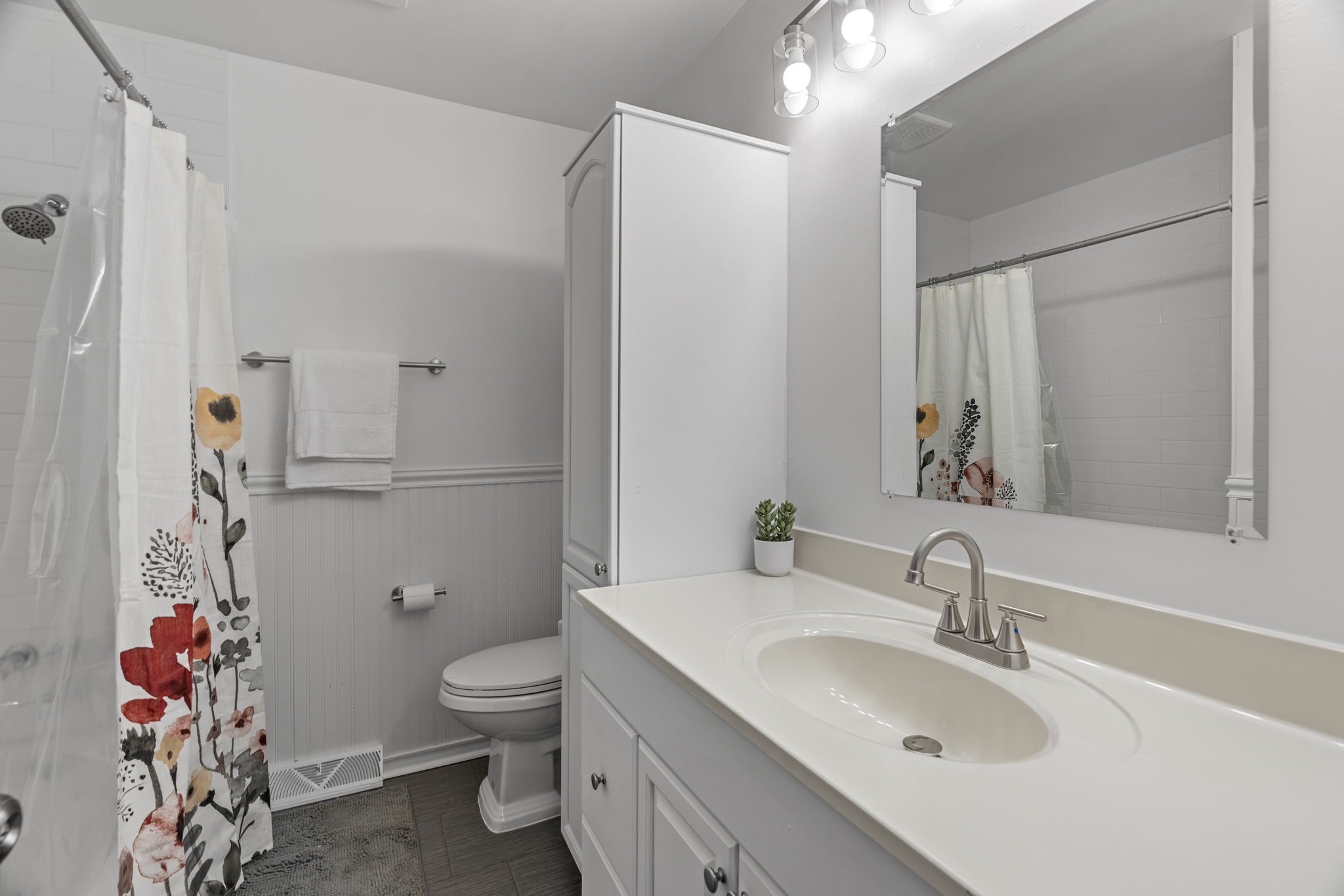 3 Bedrooms Bedrooms, ,2 BathroomsBathrooms,Woodford Homes,For Rent,1353