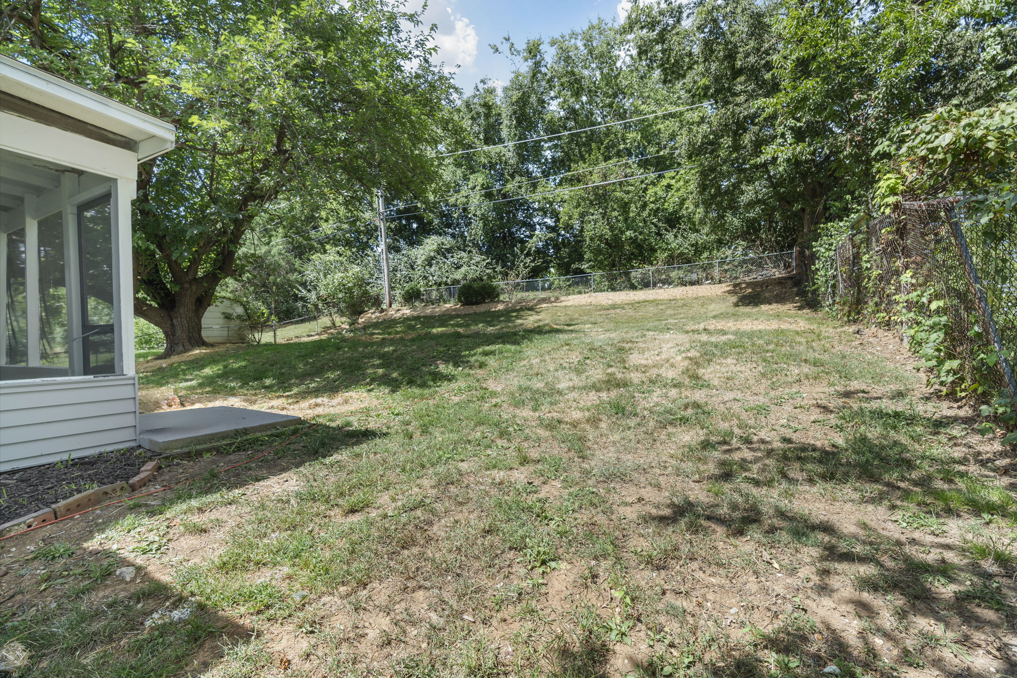 3 Bedrooms Bedrooms, ,2 BathroomsBathrooms,Woodford Homes,For Rent,1353