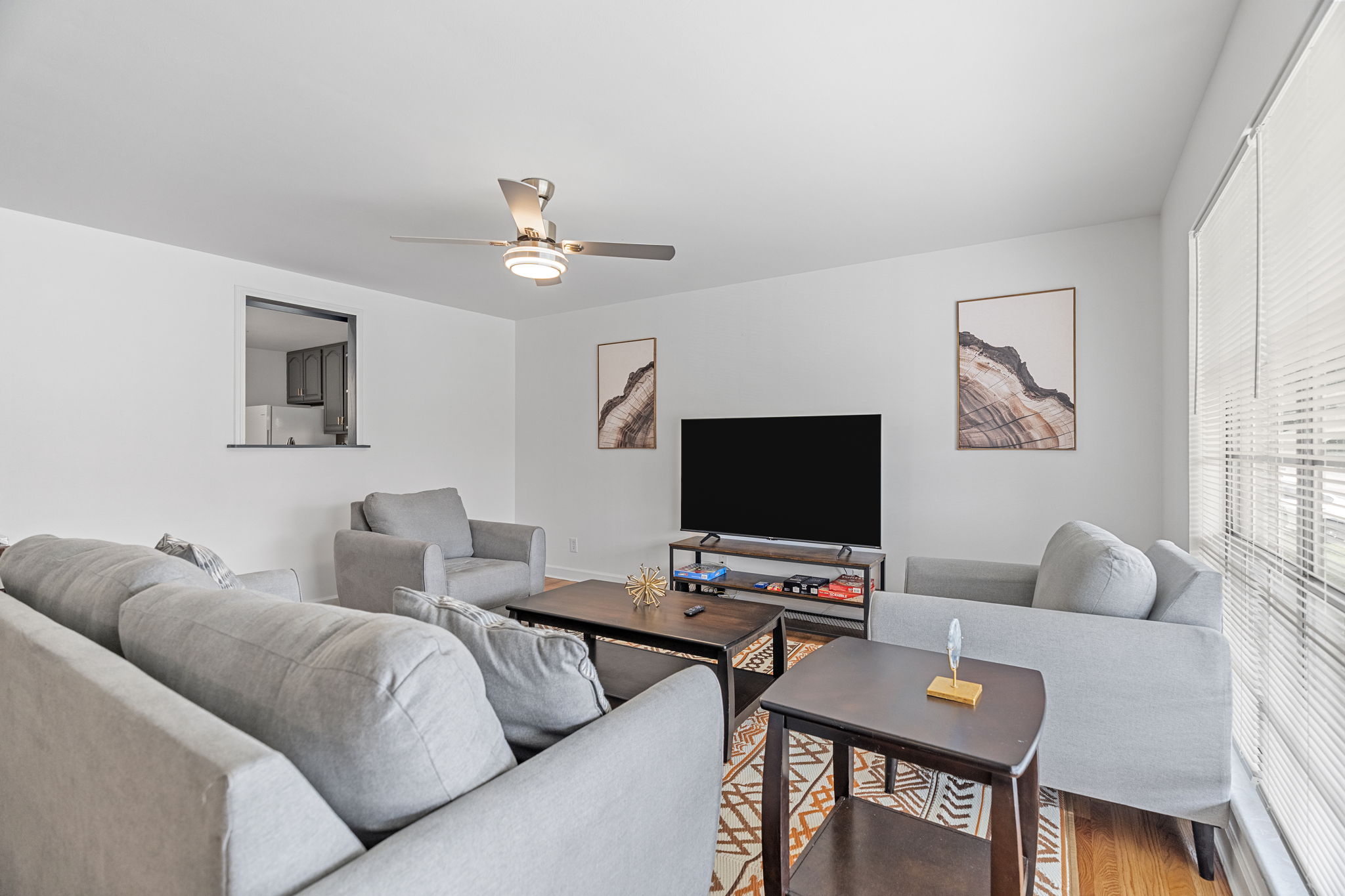 3 Bedrooms Bedrooms, ,2 BathroomsBathrooms,Woodford Homes,For Rent,1353