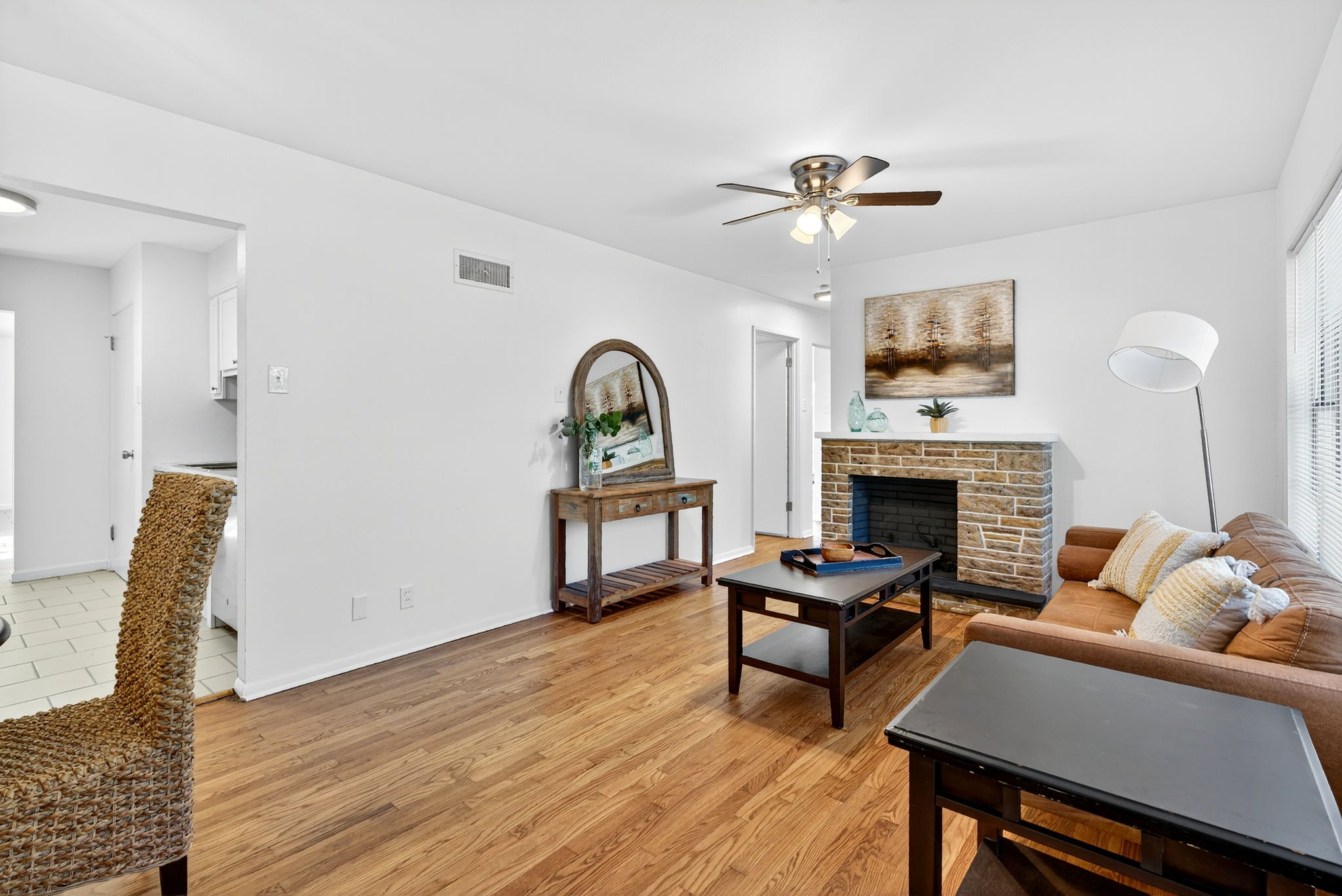 4 Bedrooms Bedrooms, ,2 BathroomsBathrooms,Woodford Homes,Lease Purchase / Purchase,1360