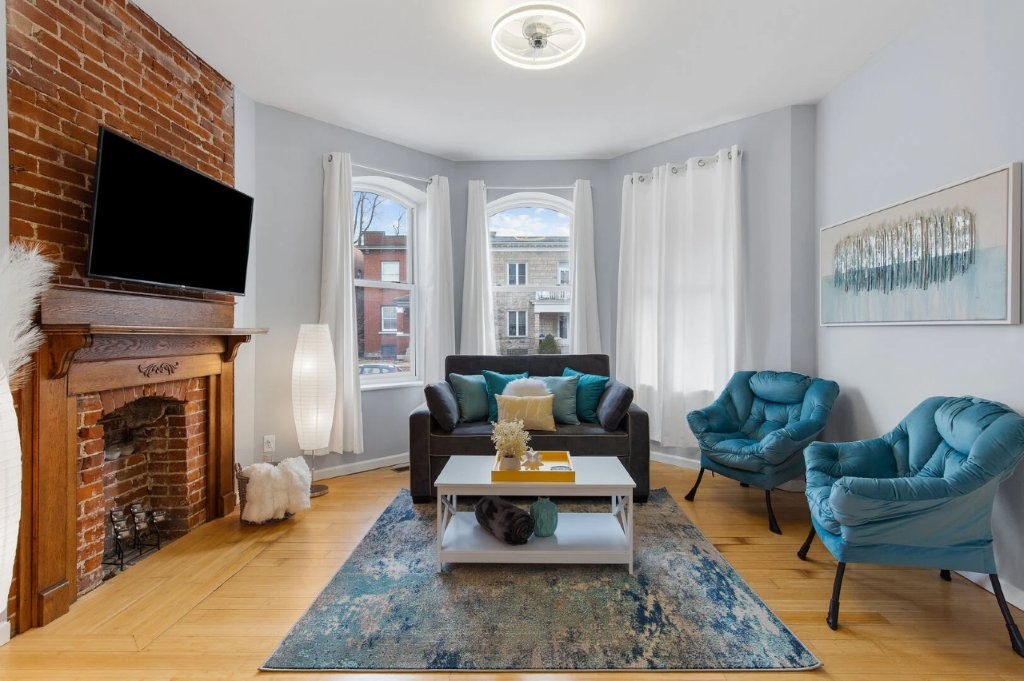 3 Bedrooms Bedrooms, ,2 BathroomsBathrooms,Woodford Homes,For Rent,1368