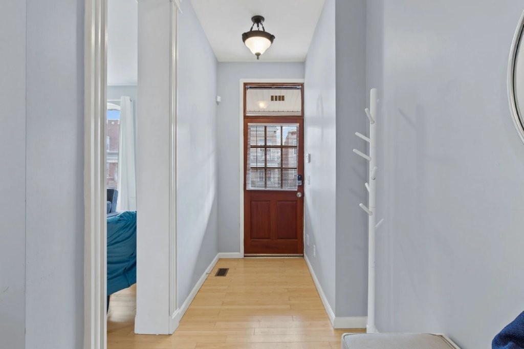 3 Bedrooms Bedrooms, ,2 BathroomsBathrooms,Woodford Homes,For Rent,1368