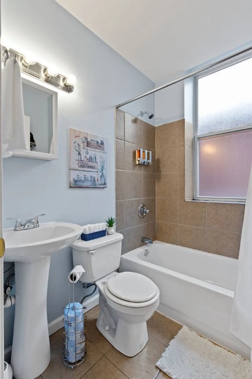 3 Bedrooms Bedrooms, ,2 BathroomsBathrooms,Woodford Homes,For Rent,1368