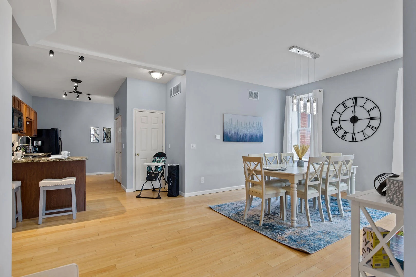 3 Bedrooms Bedrooms, ,2 BathroomsBathrooms,Woodford Homes,For Rent,1368