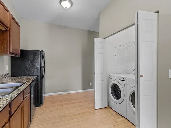 3 Bedrooms Bedrooms, ,2 BathroomsBathrooms,Woodford Homes,For Rent,1370
