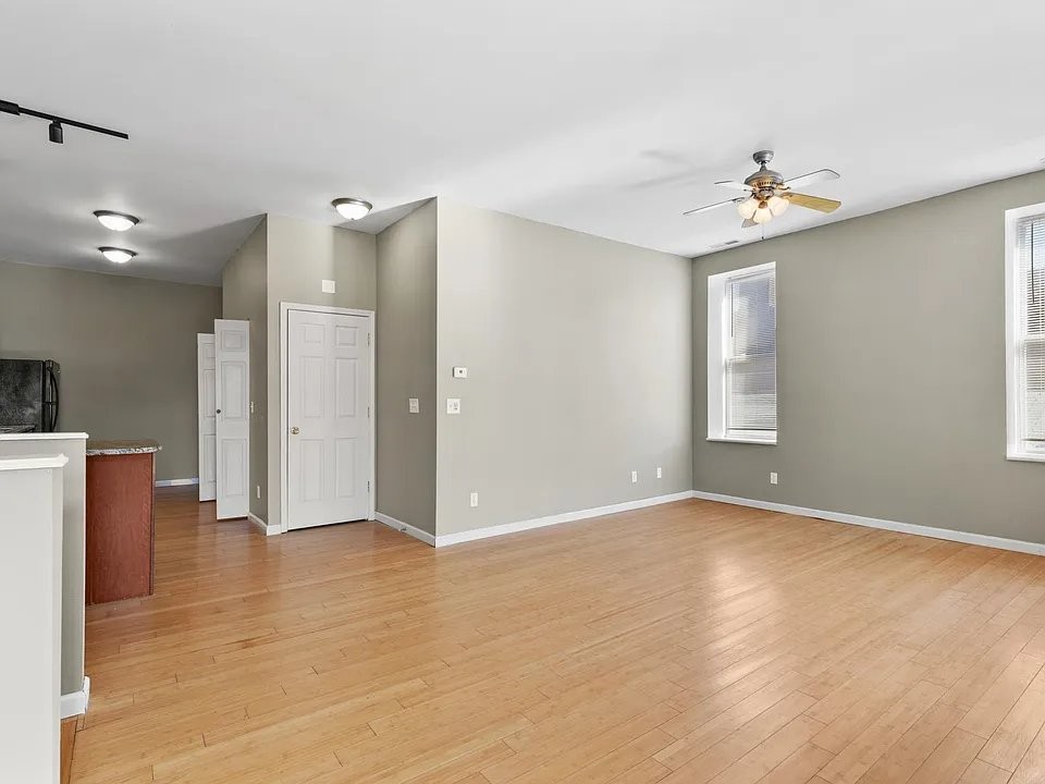 3 Bedrooms Bedrooms, ,2 BathroomsBathrooms,Woodford Homes,For Rent,1370