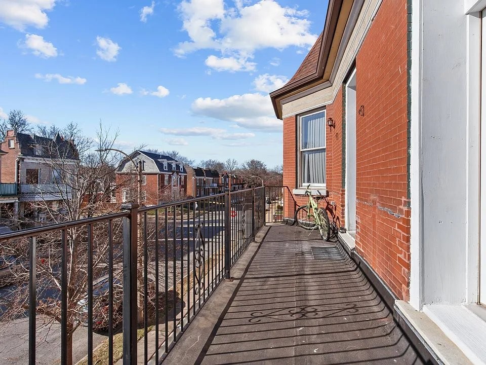3 Bedrooms Bedrooms, ,2 BathroomsBathrooms,Woodford Homes,For Rent,1370