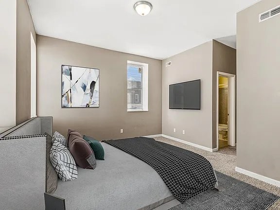 3 Bedrooms Bedrooms, ,2 BathroomsBathrooms,Woodford Homes,For Rent,1370