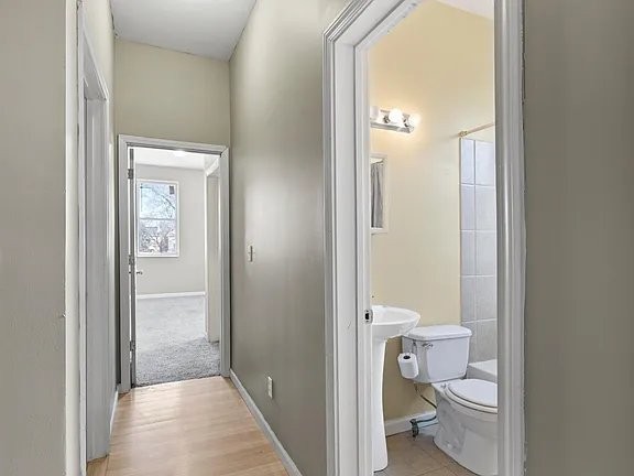 3 Bedrooms Bedrooms, ,2 BathroomsBathrooms,Woodford Homes,For Rent,1370