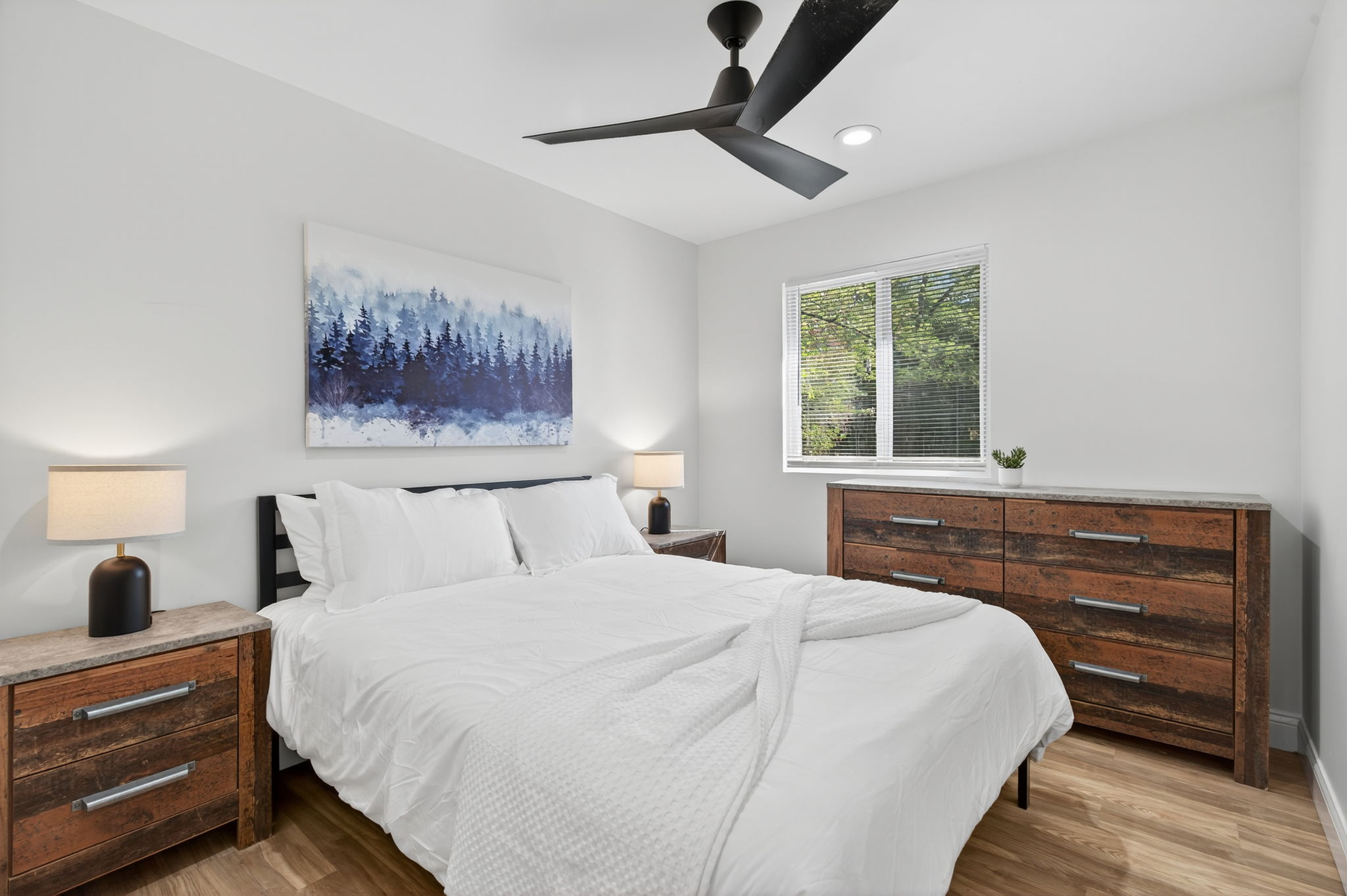 3 Bedrooms Bedrooms, ,2 BathroomsBathrooms,Woodford Homes,For Rent,1371