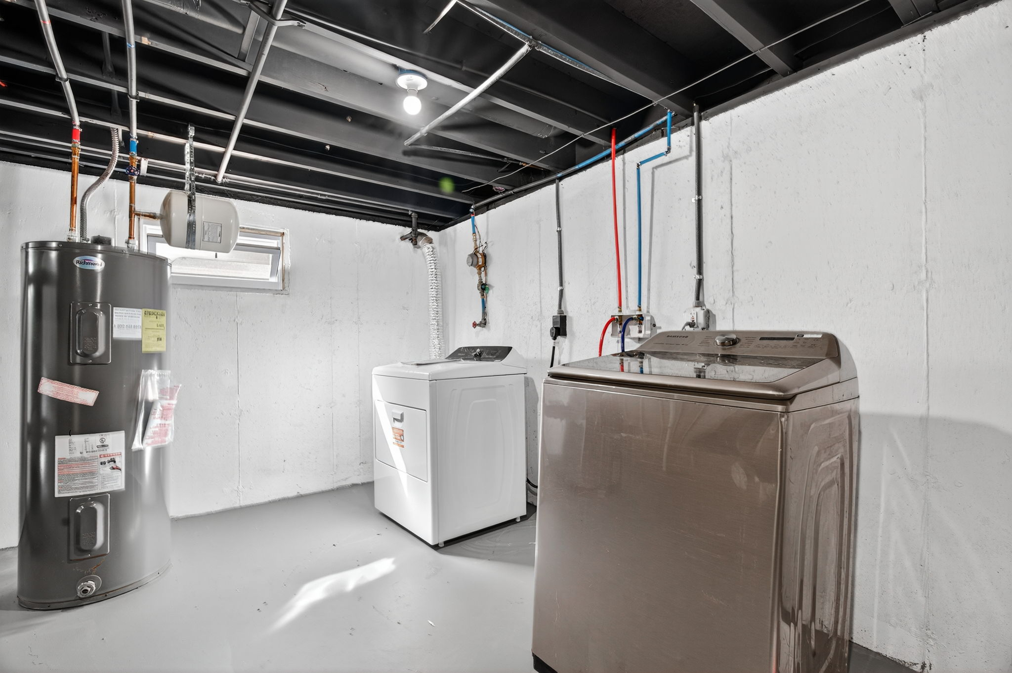 3 Bedrooms Bedrooms, ,2 BathroomsBathrooms,Woodford Homes,For Rent,1371